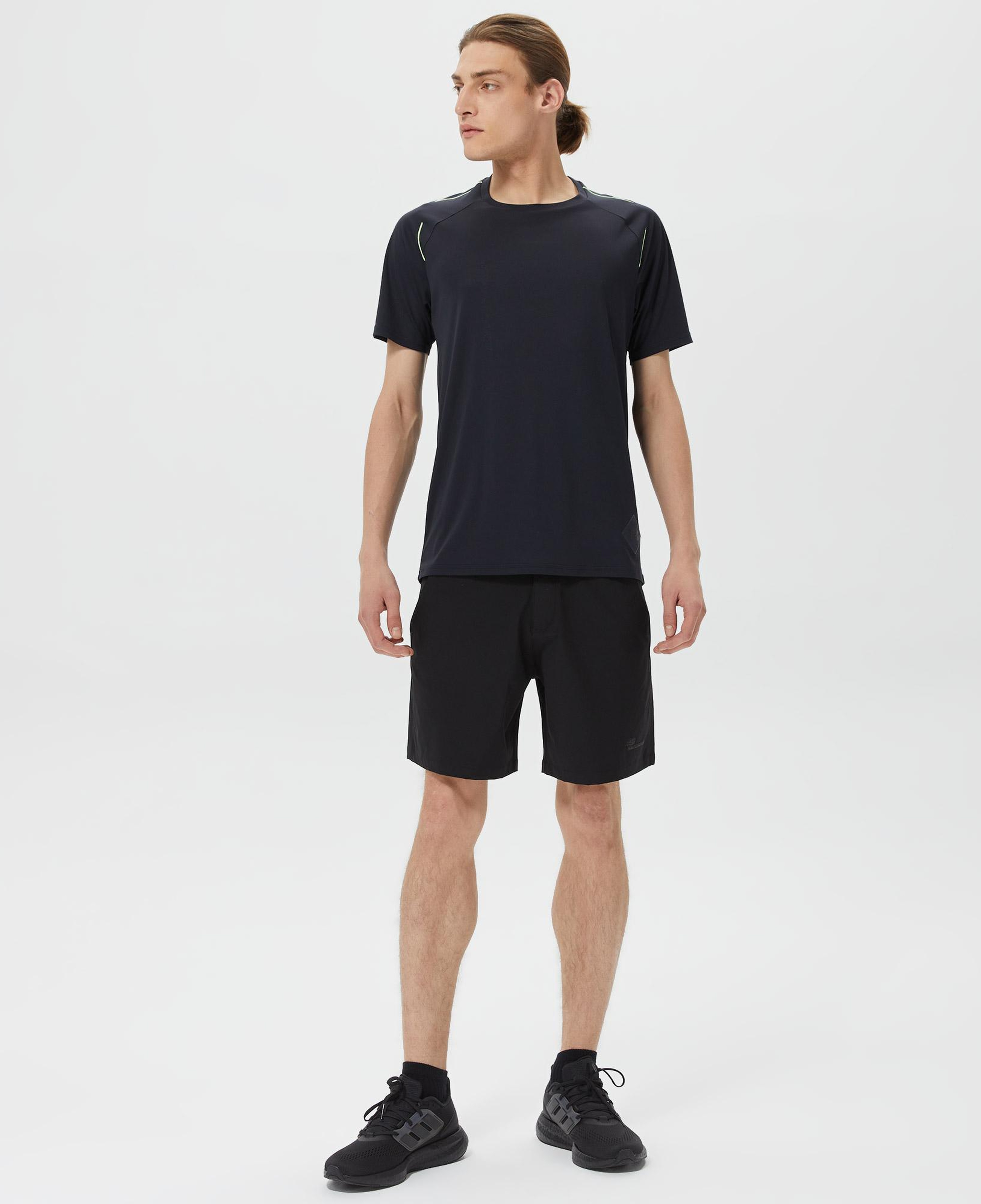 Skechers Micro Collection 7 İnç Erkek Siyah Koşu Şortu