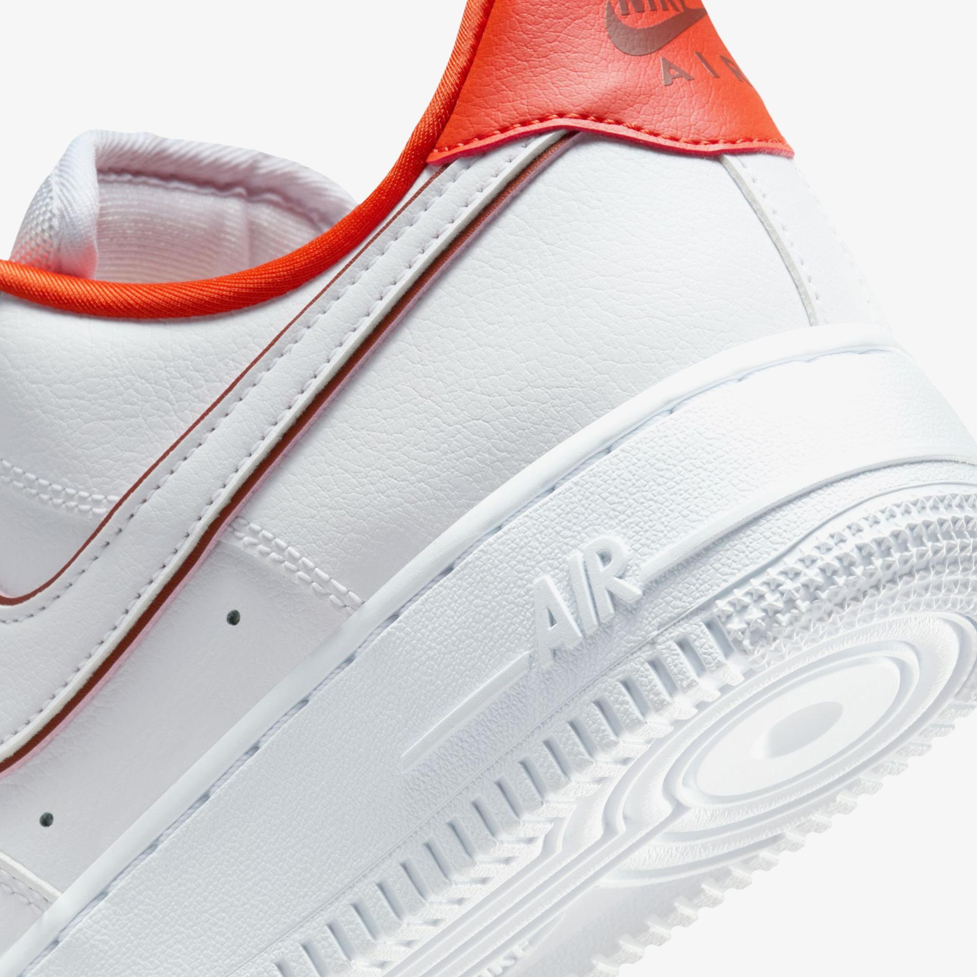 Nike Air Force 1 '07 Essential Kadın Beyaz Spor Ayakkabı