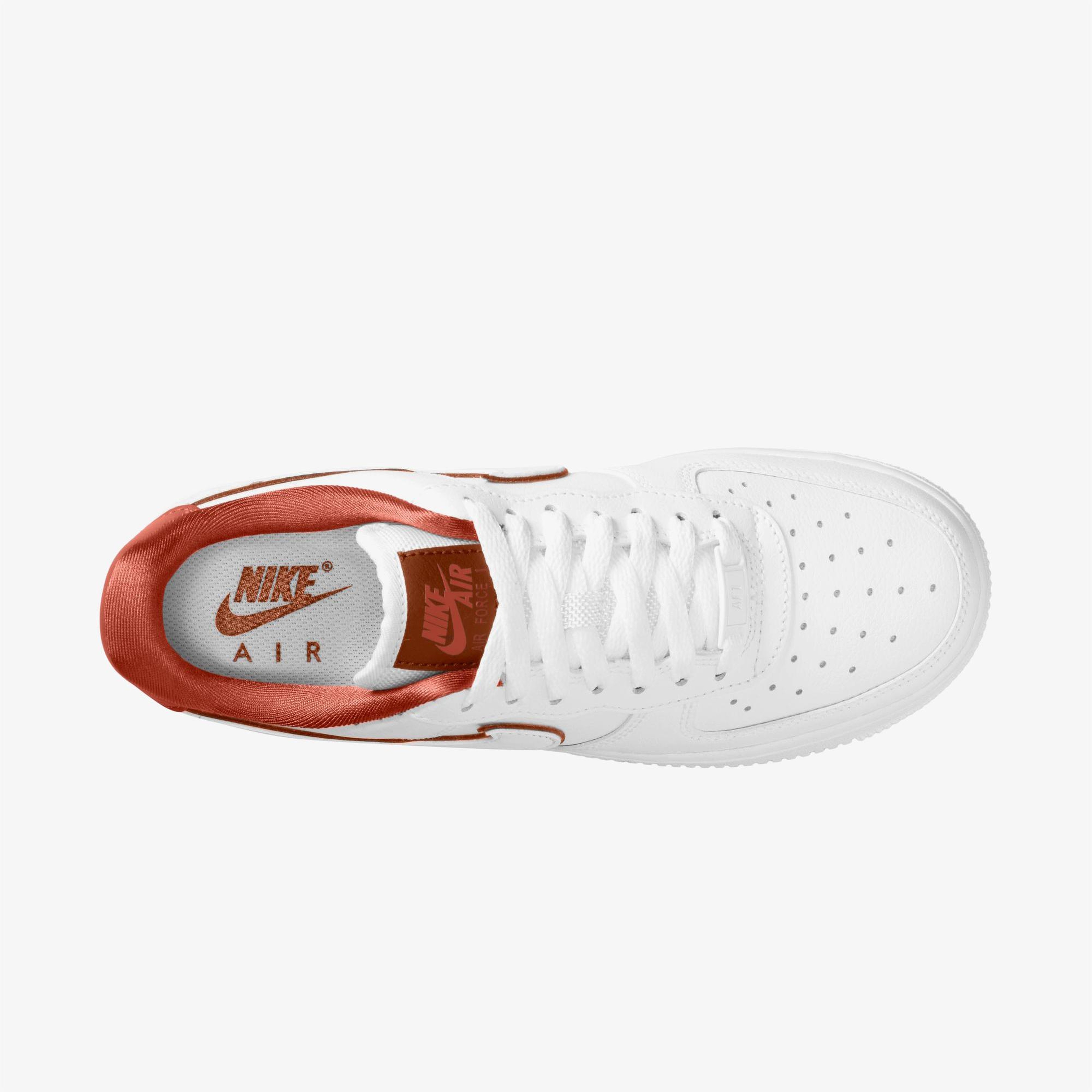 Nike Air Force 1 '07 Essential Kadın Beyaz Spor Ayakkabı