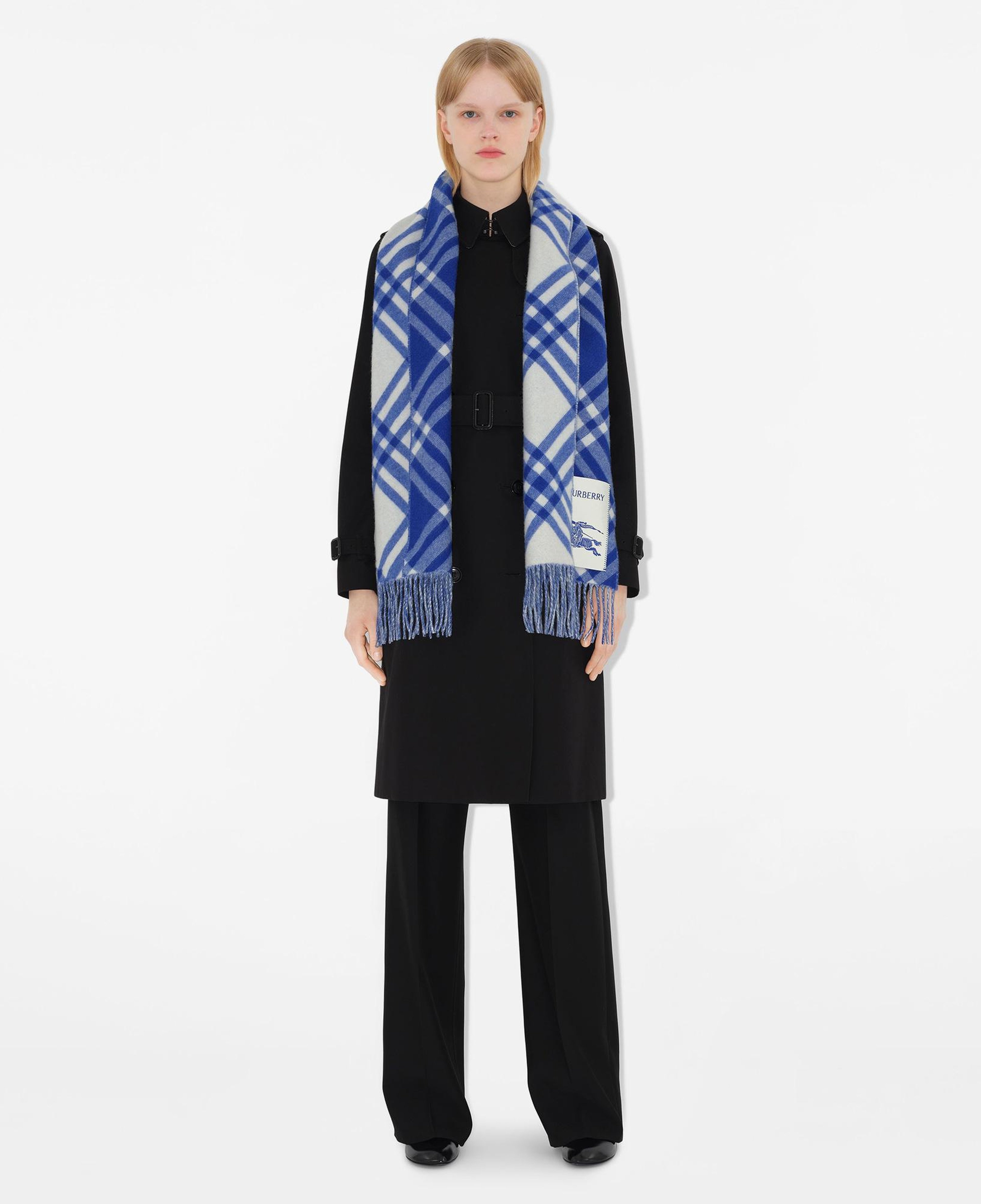 Burberry Kadın Mavi Atkı