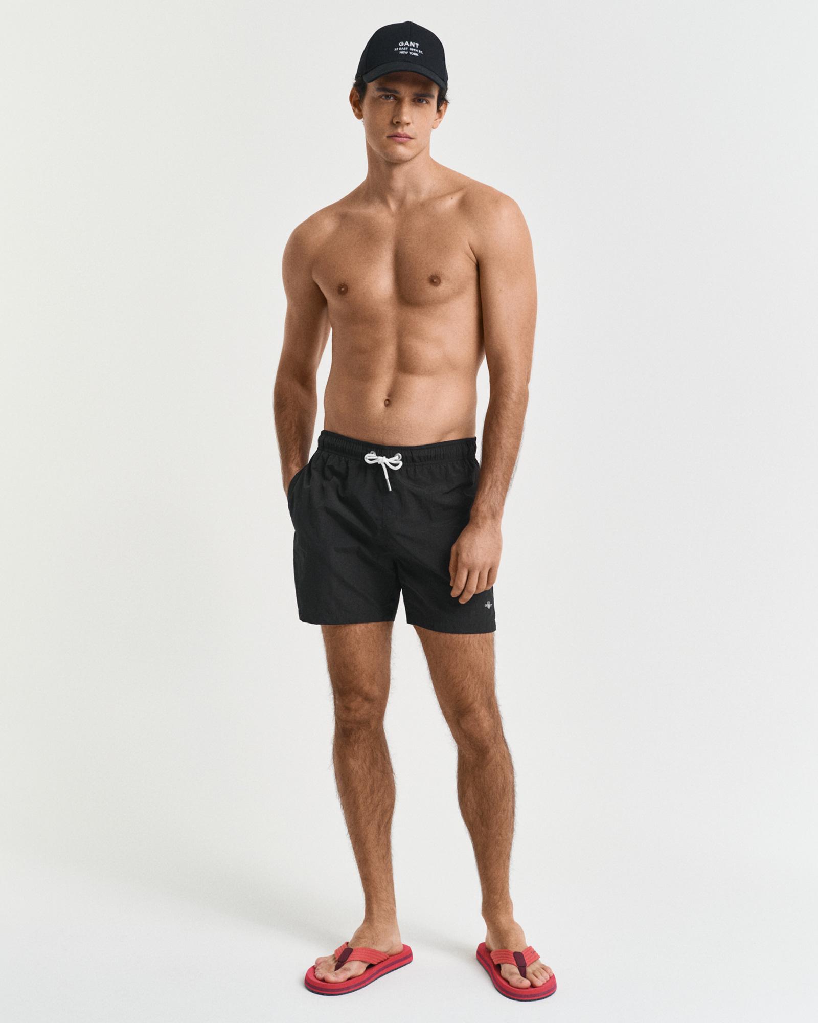 GANT Erkek Siyah Regular Fit Deniz Şortu