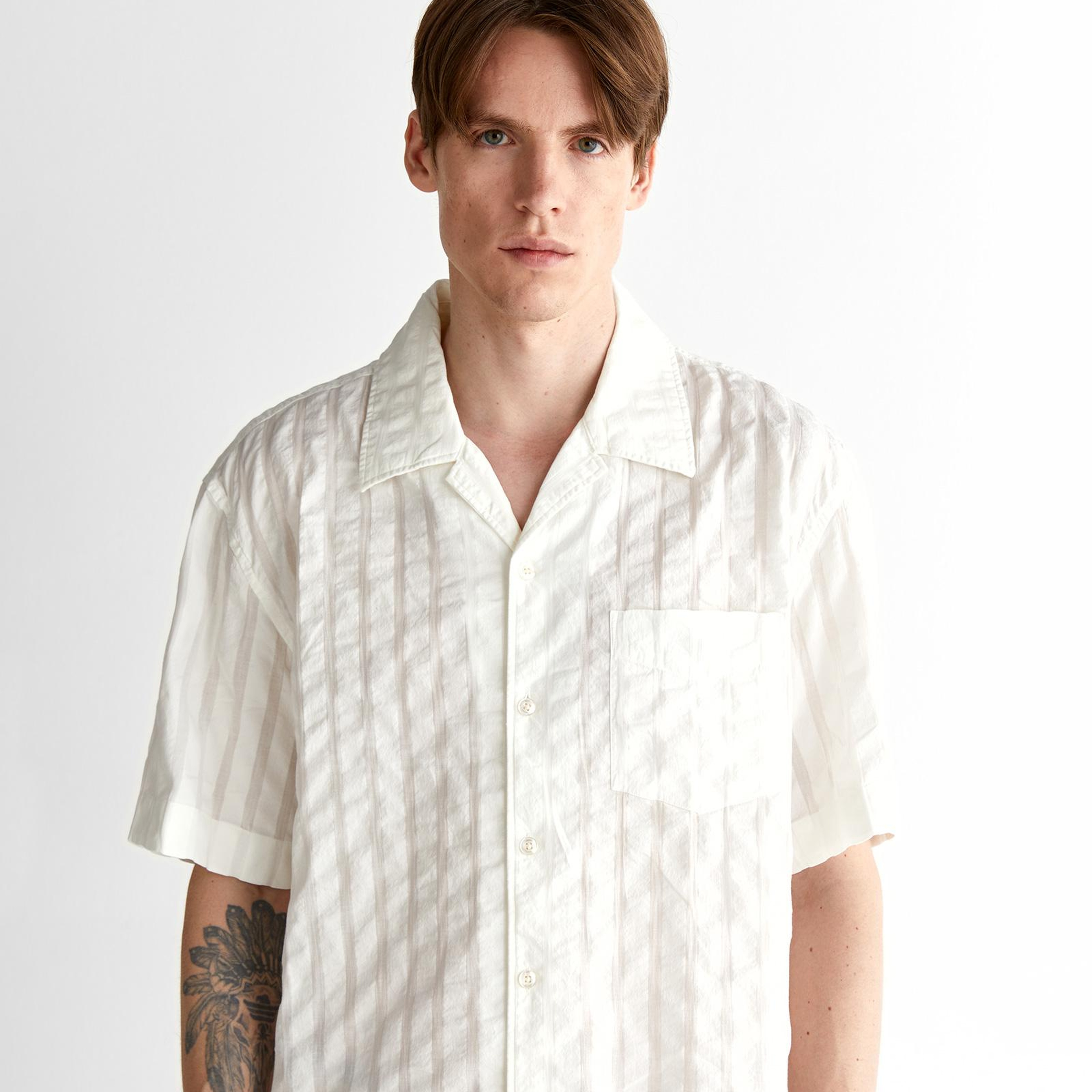 GANT Erkek Krem Relaxed Fit Klasik Yaka Çizgili Gömlek