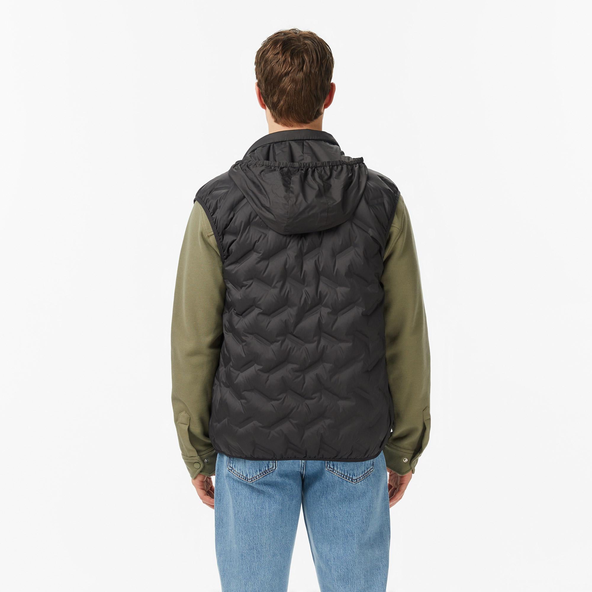 Lacoste Erkek Regular Fit Dik Yaka Kapitone Siyah Yelek