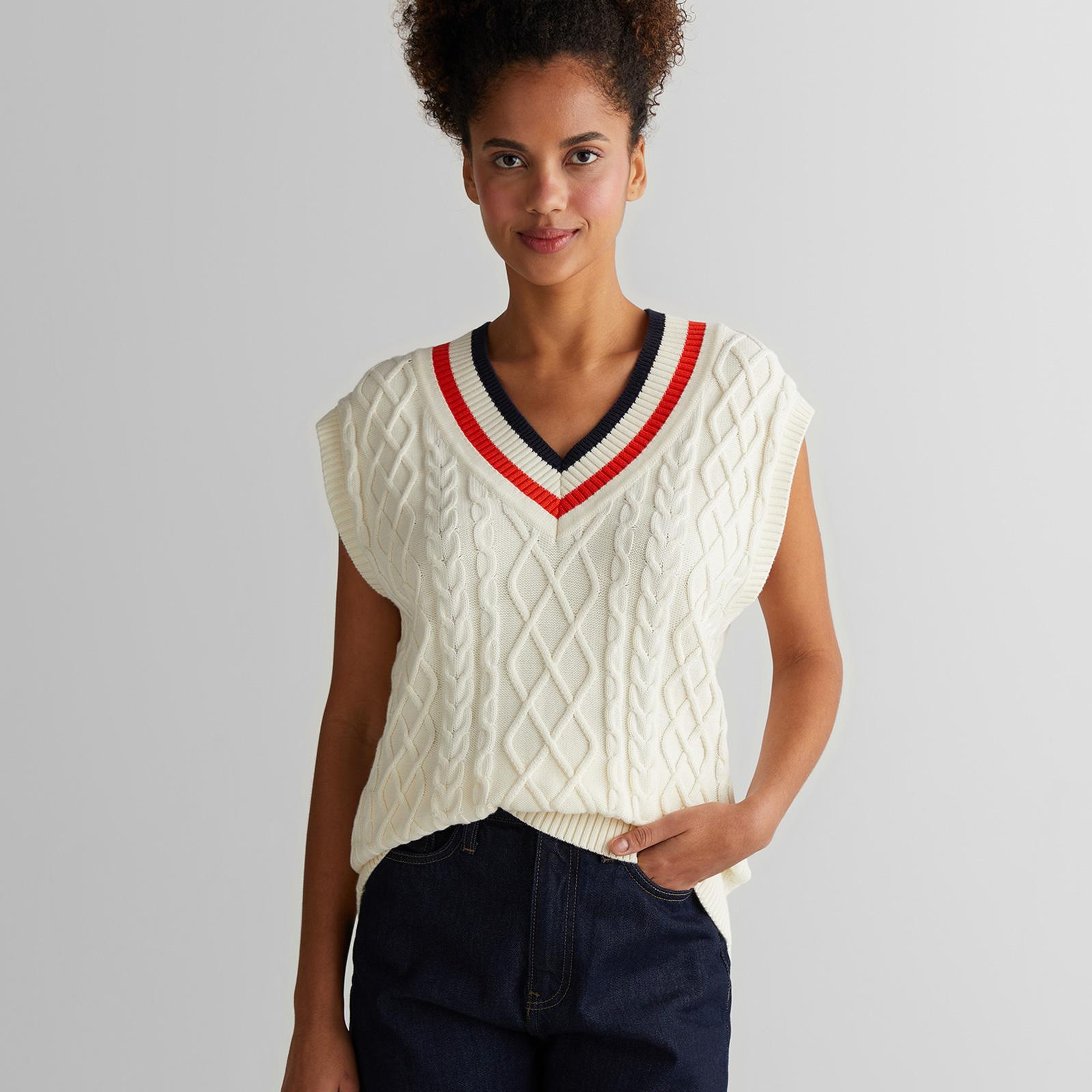 GANT Kadın Krem Relaxed Fit V Yaka Triko