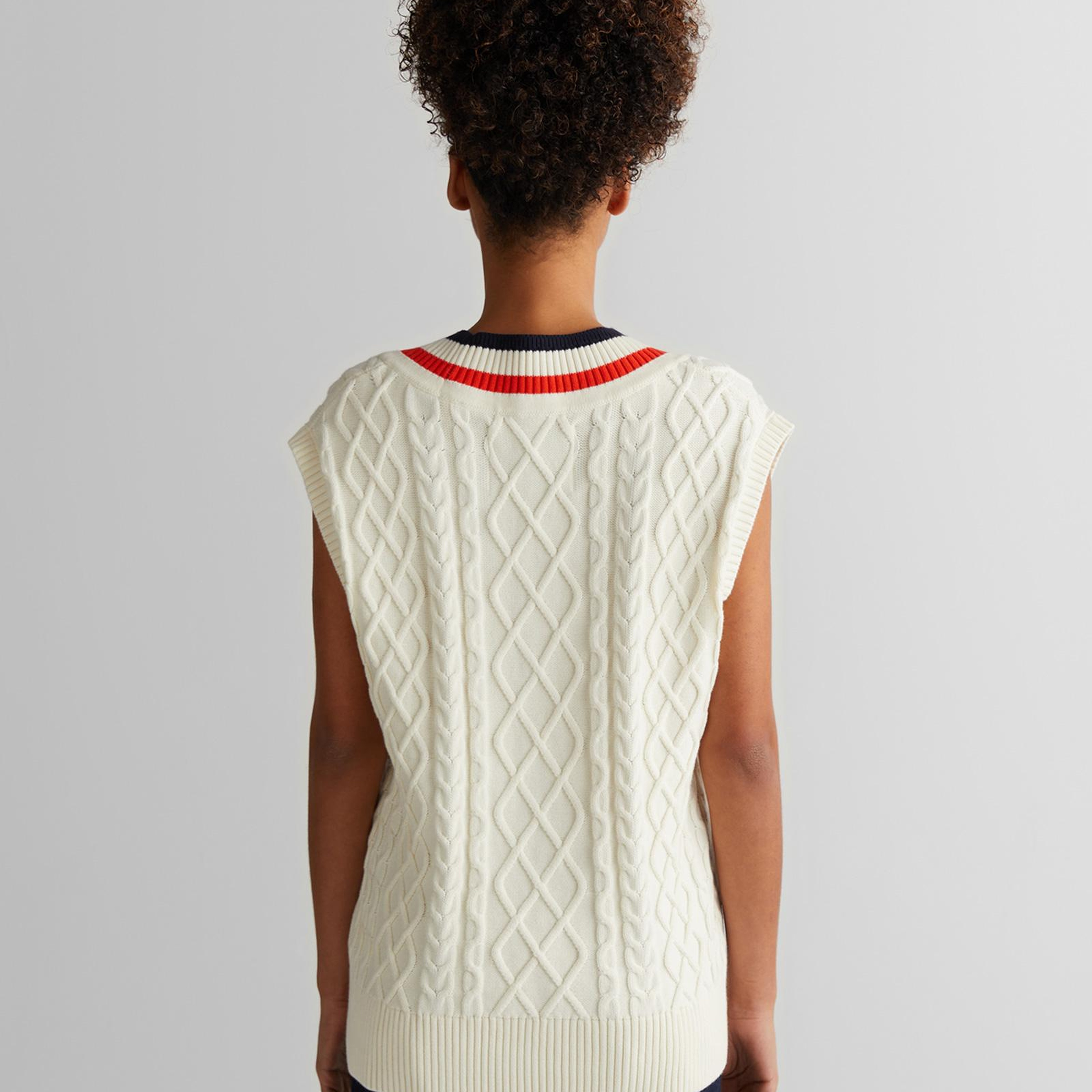 GANT Kadın Krem Relaxed Fit V Yaka Triko
