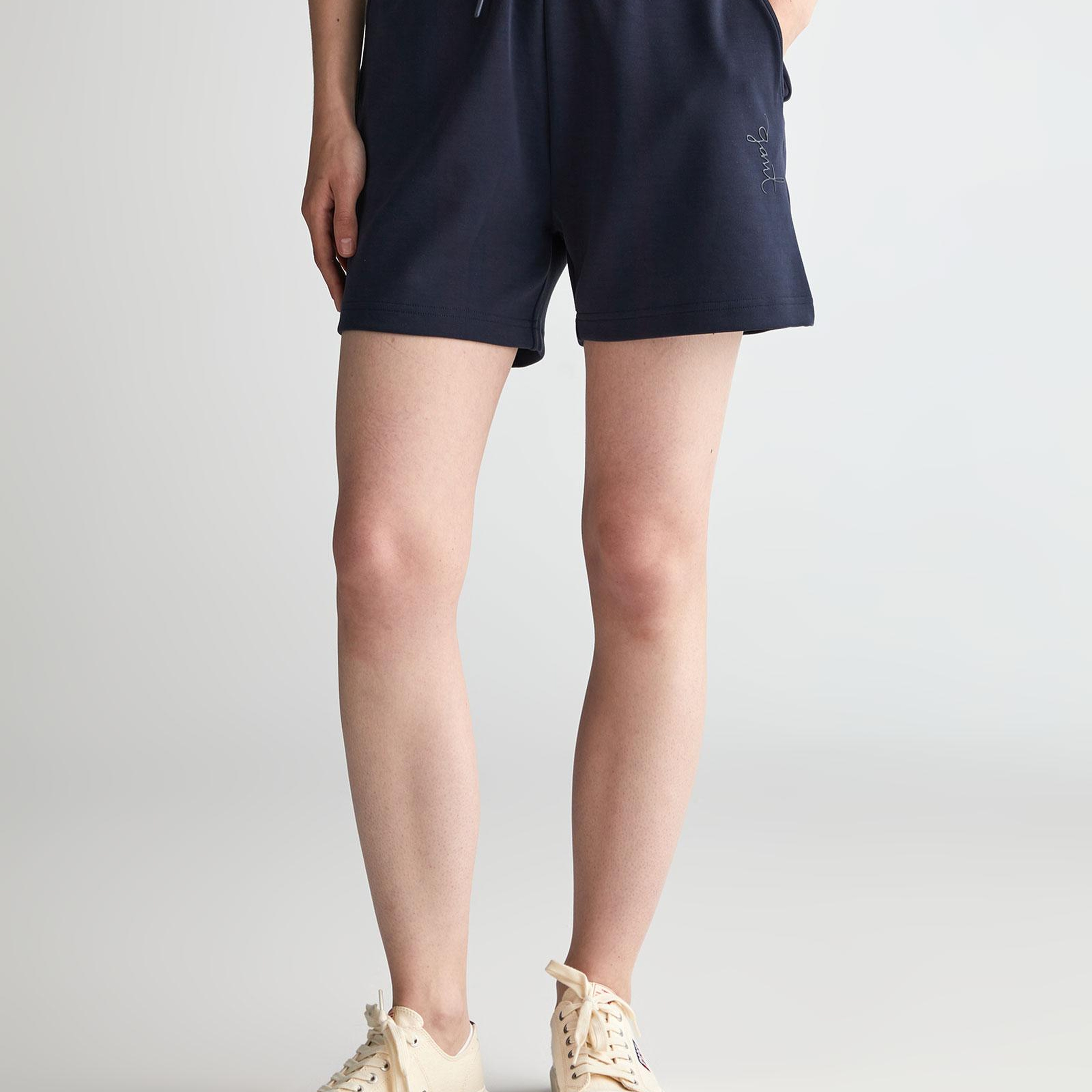 GANT Kadın Lacivert Regular Fit Şort
