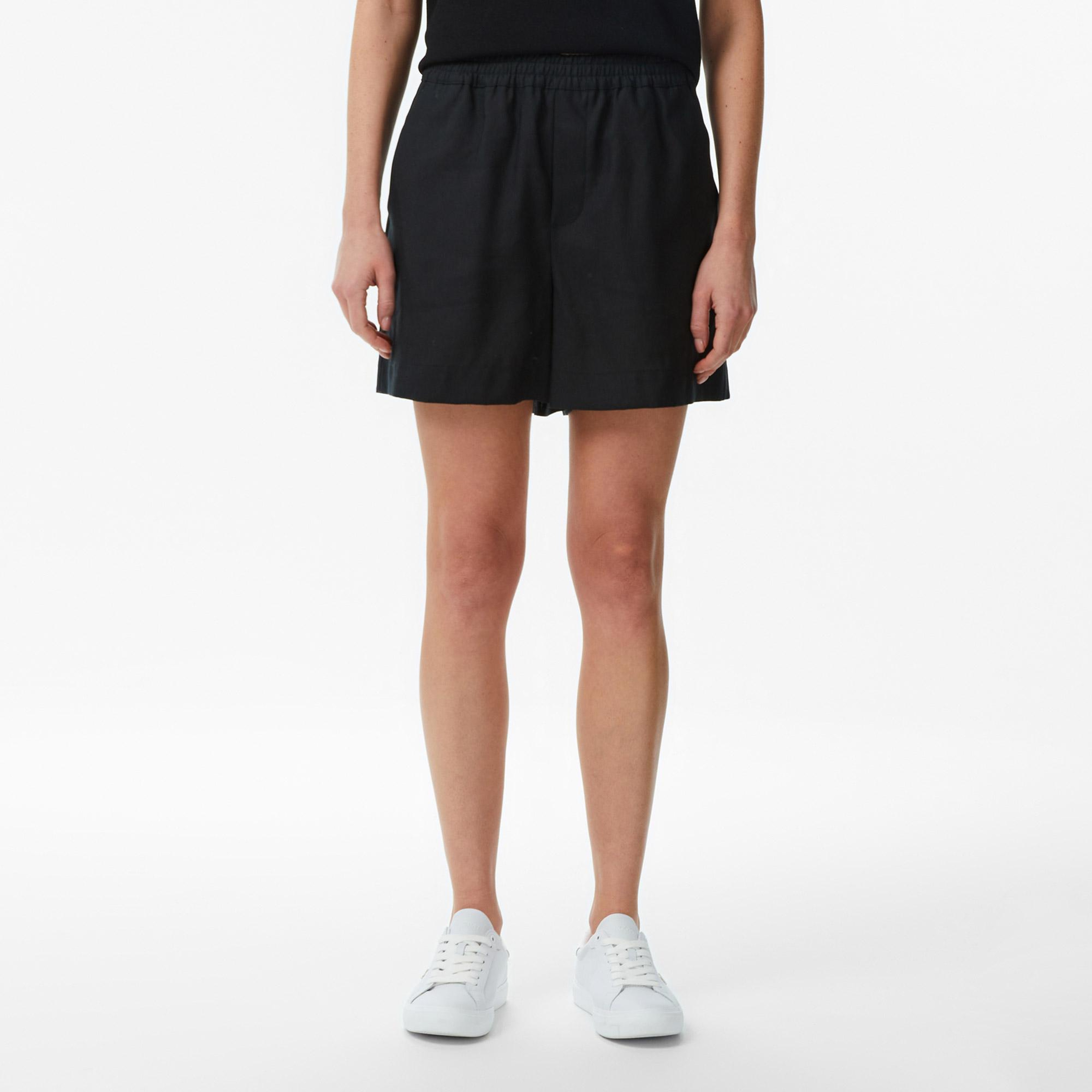 Kadın Relaxed Fit Keten Siyah Bermuda Şort