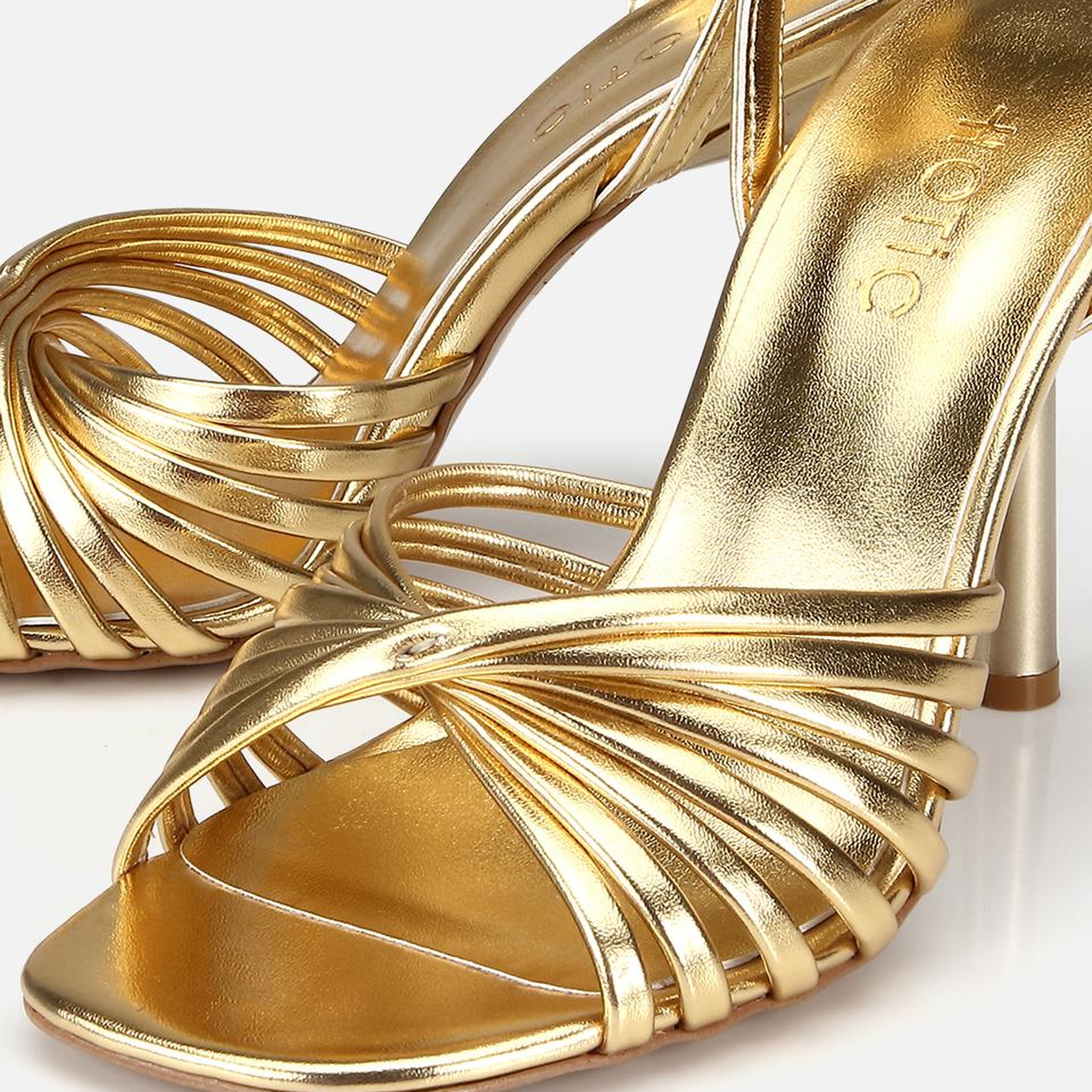 Kadın Metalik Gold İnce Topuklu Sandalet