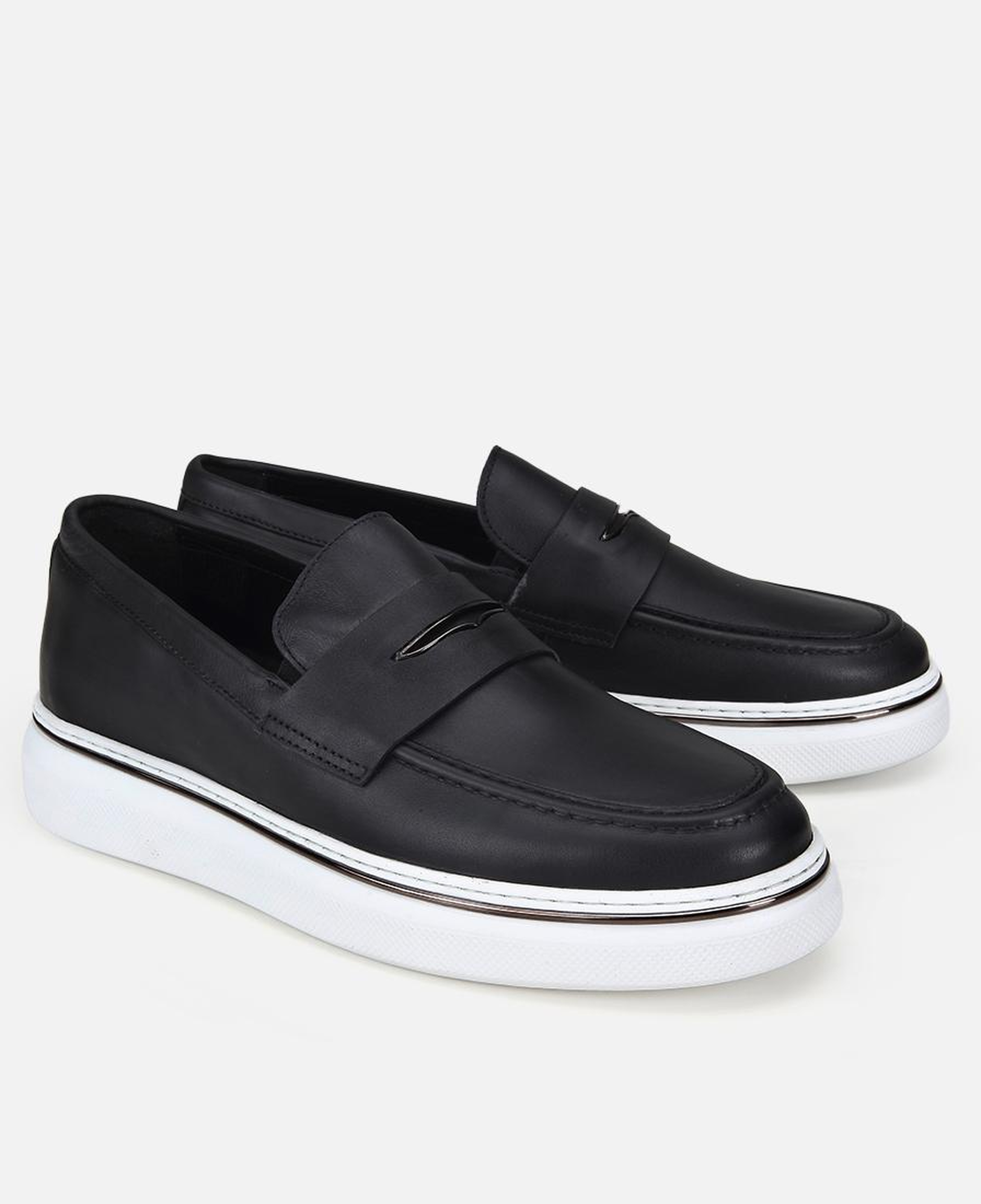 Erkek Deri Siyah Metal Toka Detaylı Günlük Loafer