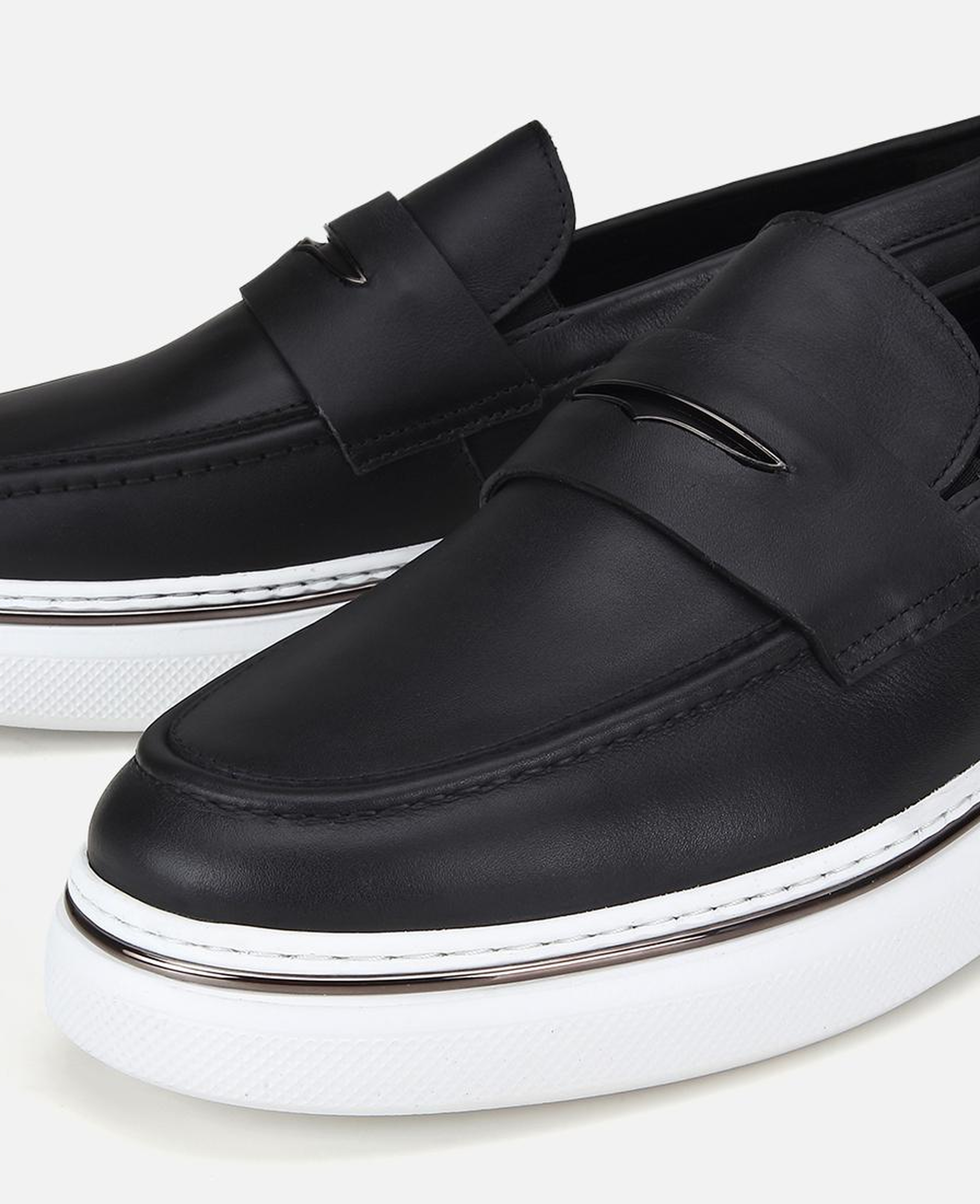 Erkek Deri Siyah Metal Toka Detaylı Günlük Loafer