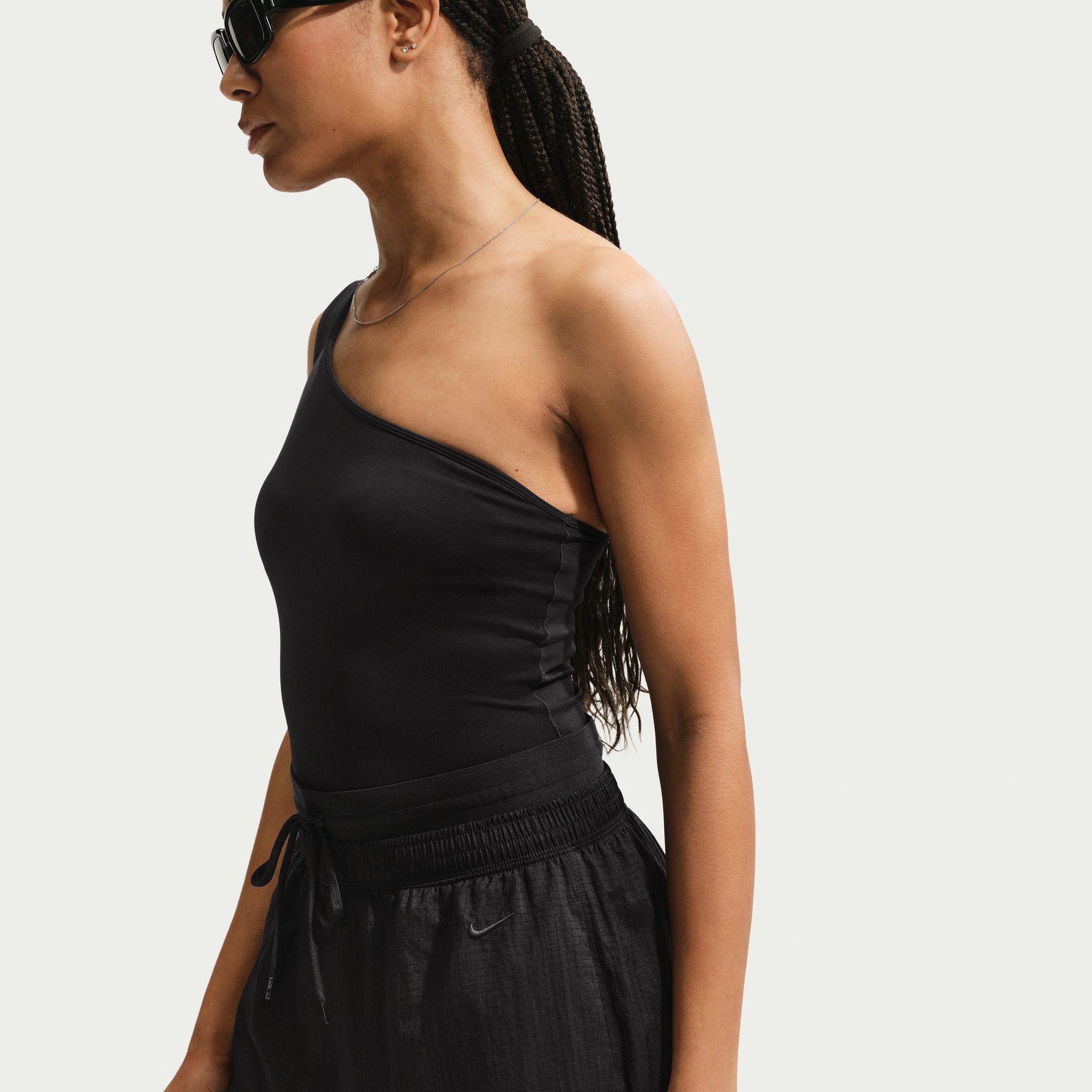 Nike Sportswear Loose High-Waisted Lightweight Ripstop Kadın Siyah Şort