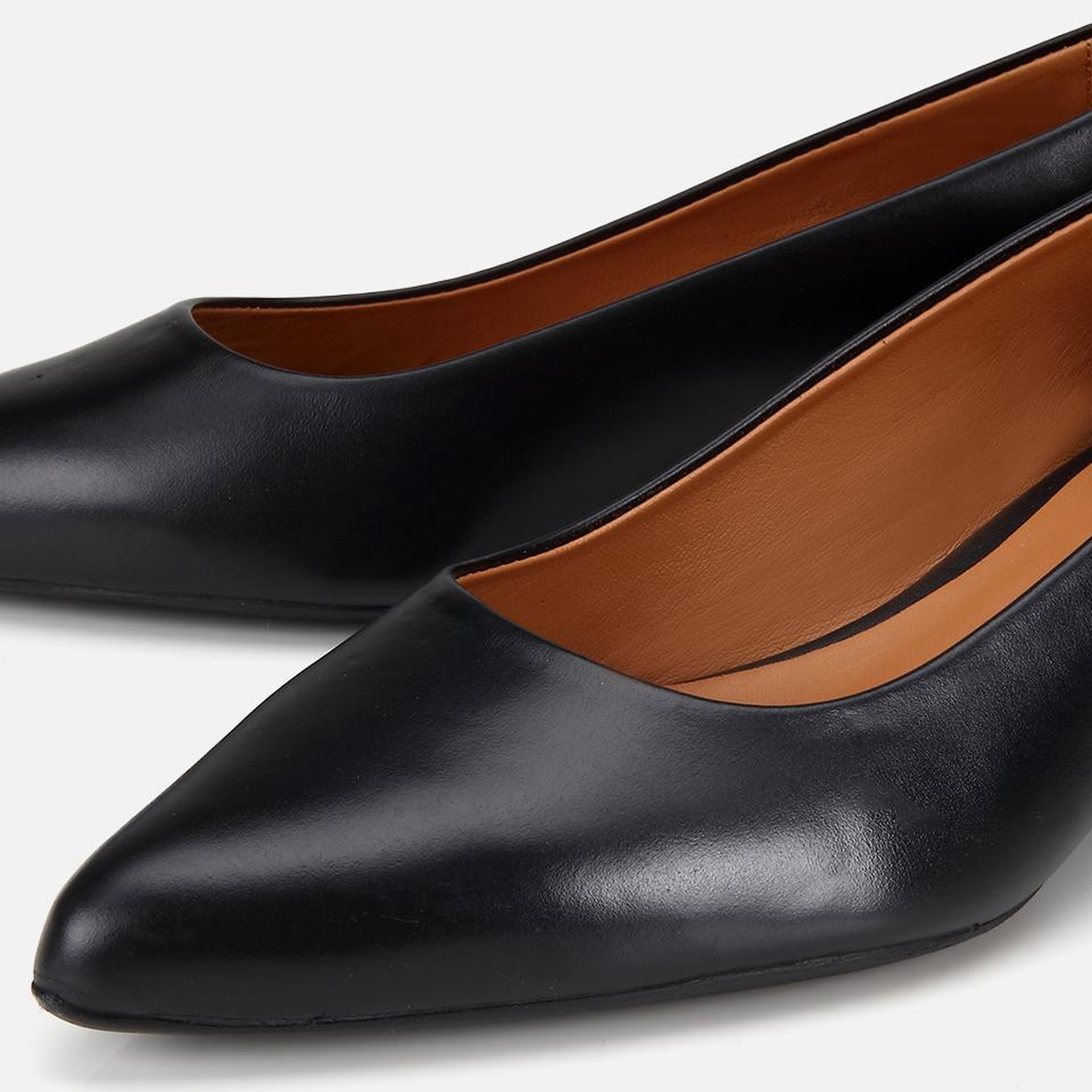 Kadın Deri Siyah Mini Topuklu Klasik Stiletto