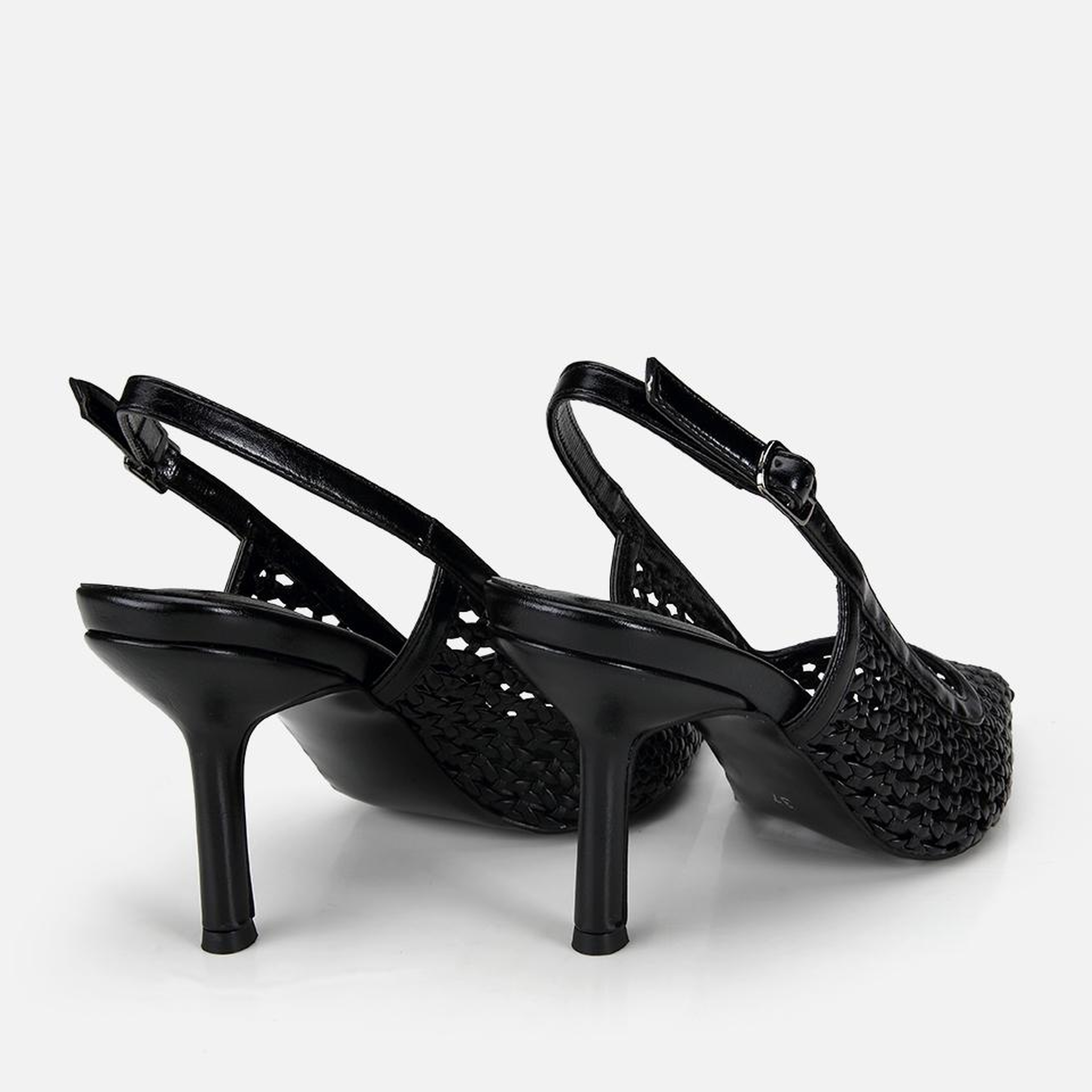 Kadın Siyah Hasır Detaylı Arkası Açık Kısa Topuklu Stiletto