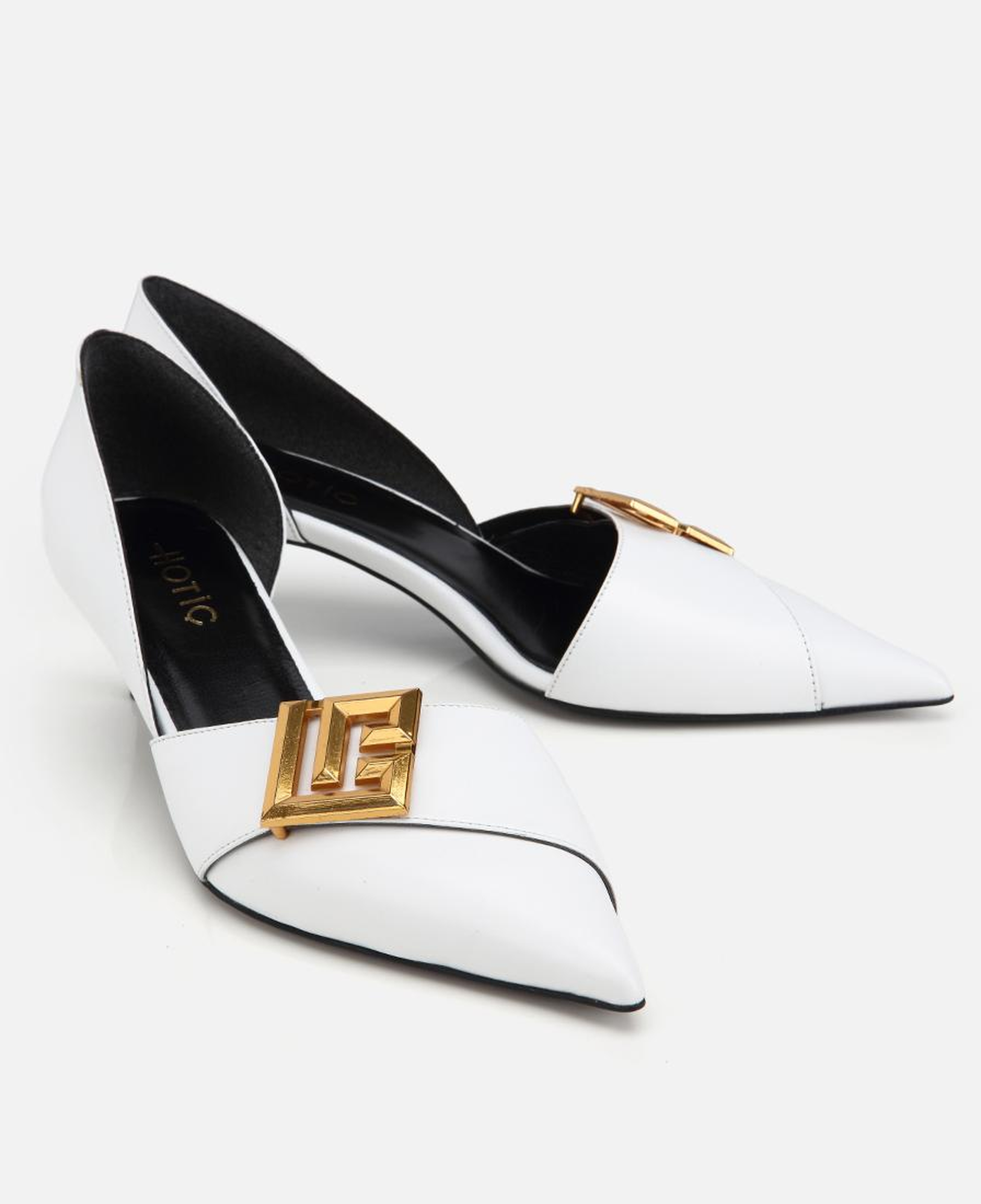 Kadın Deri Beyaz Gold Tokalı Kısa Topuklu Stiletto