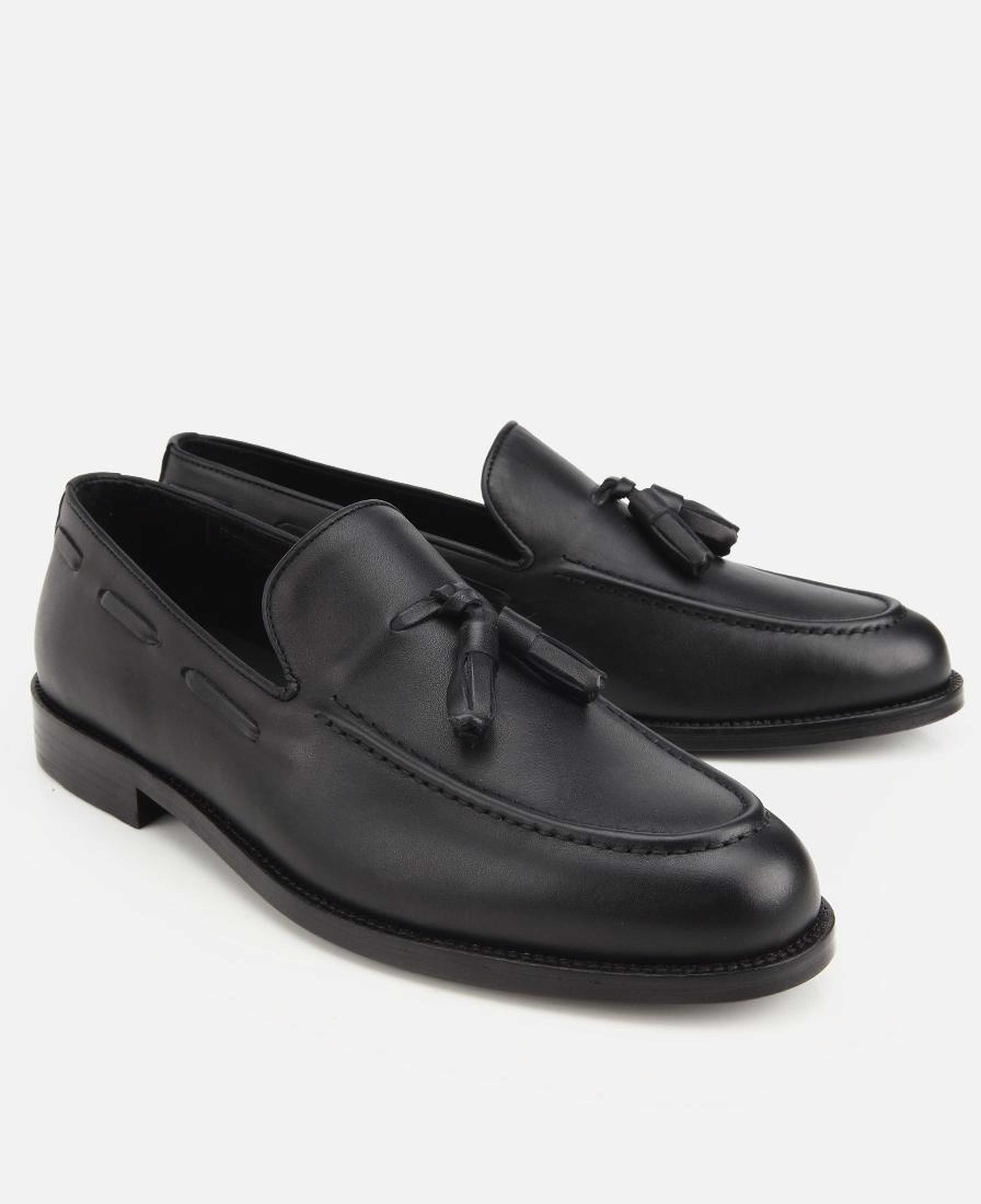 Erkek Deri Siyah Püskül Detaylı Klasik Loafer