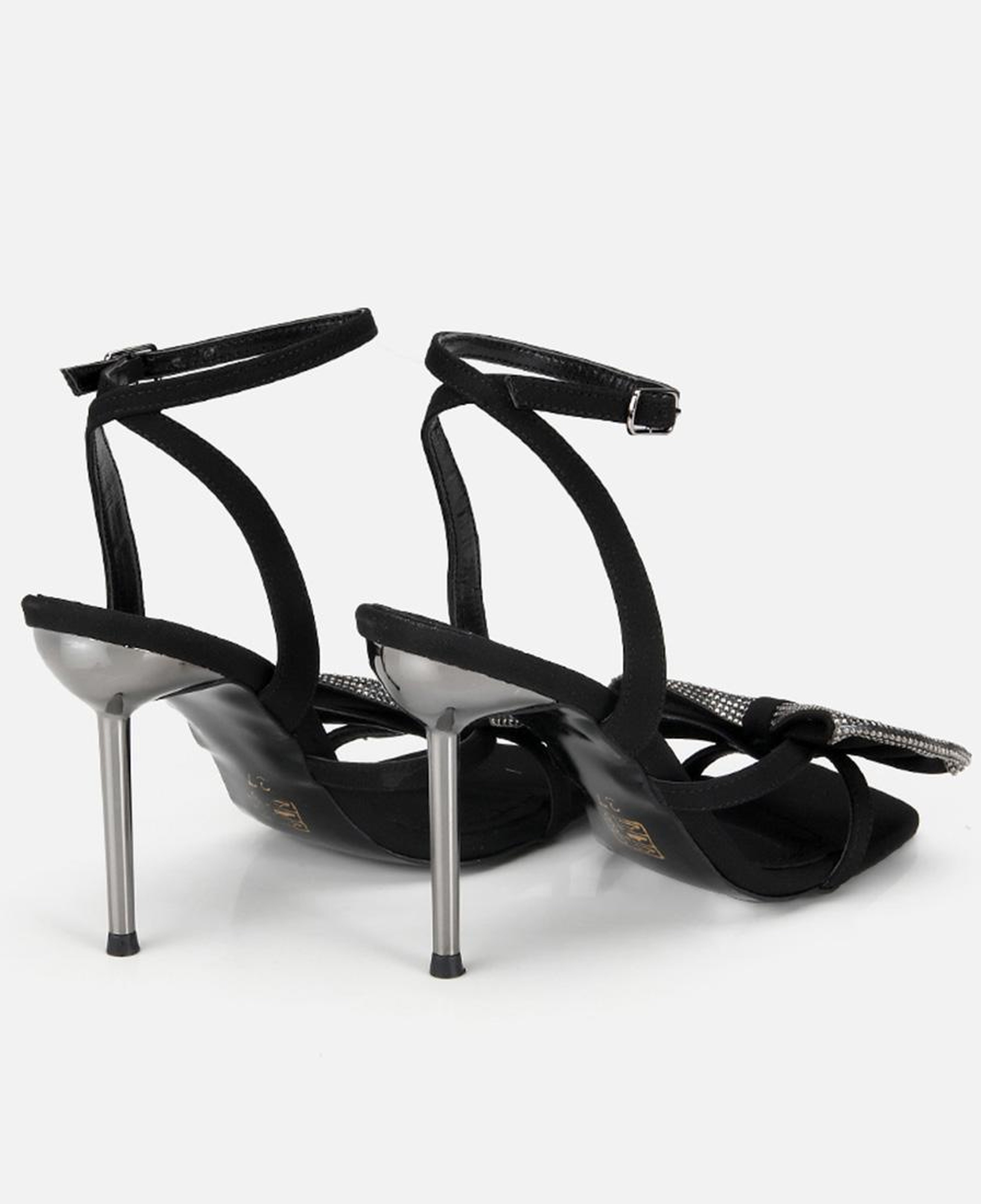 Kadın Siyah Taşlı Fiyonk Detaylı İnce Topuklu Stiletto