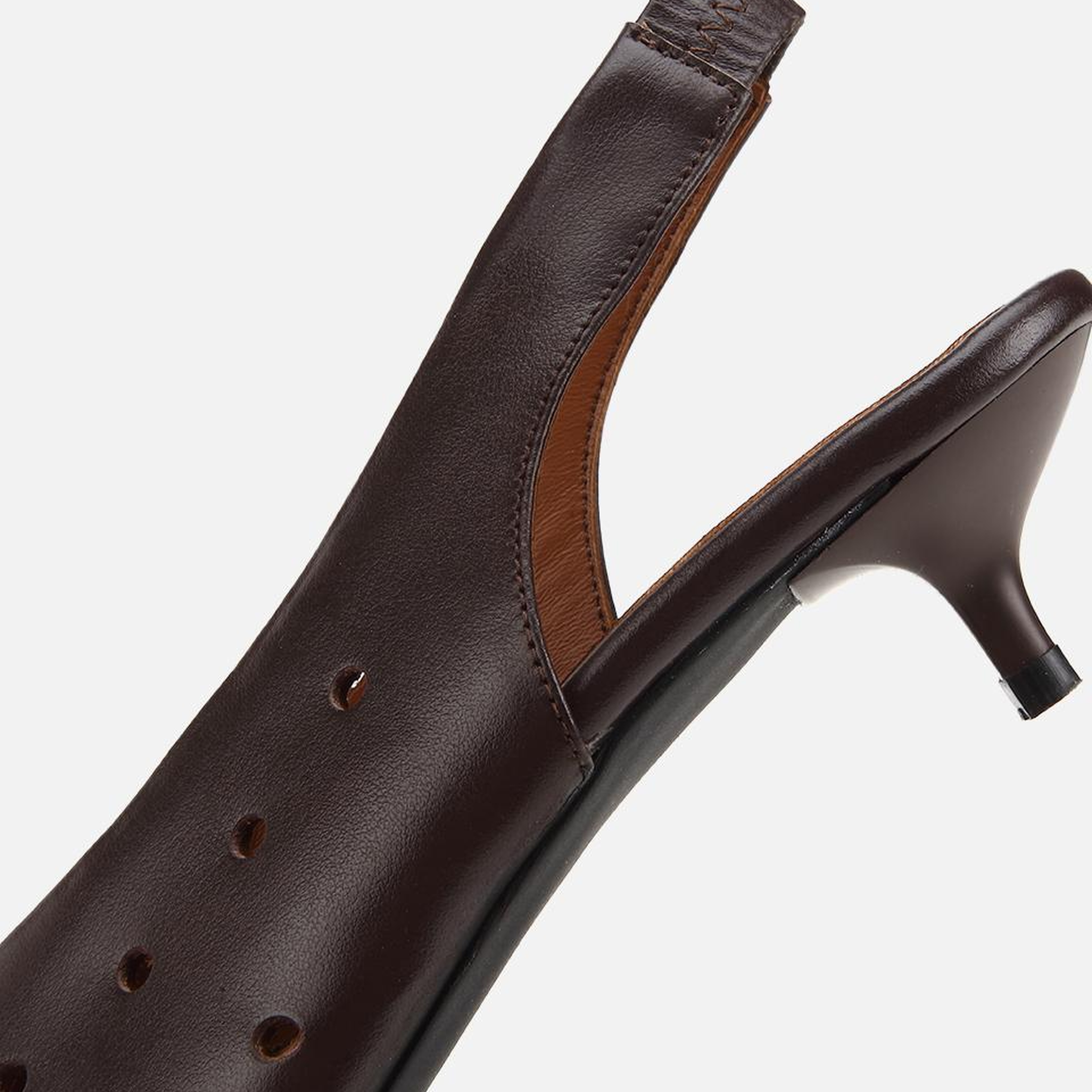 Kadın Deri Kahverengi Delik Detaylı Arkası Lastikli Mini Topuklu Stiletto