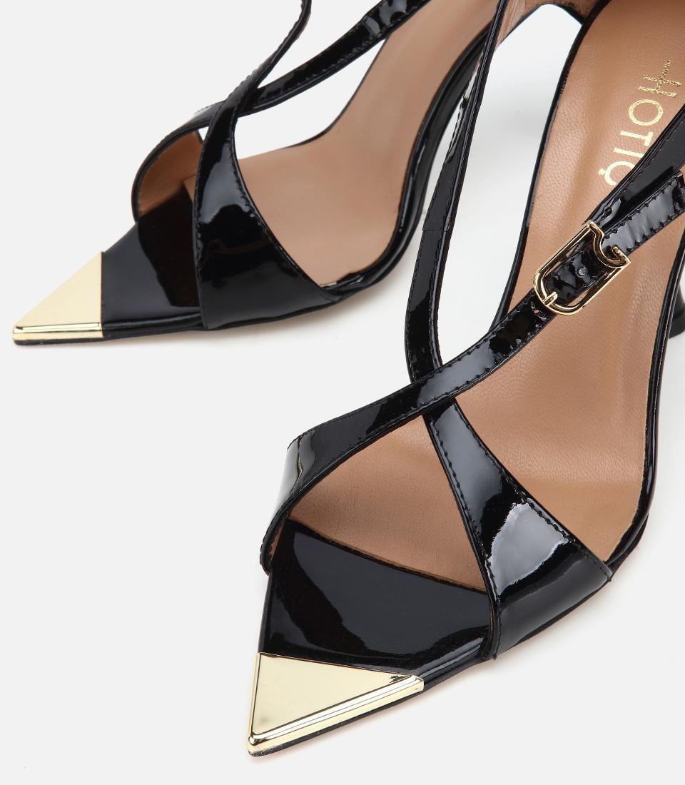 Kadın Rugan Deri Siyah Sivri Burunlu İnce Topuklu Stiletto