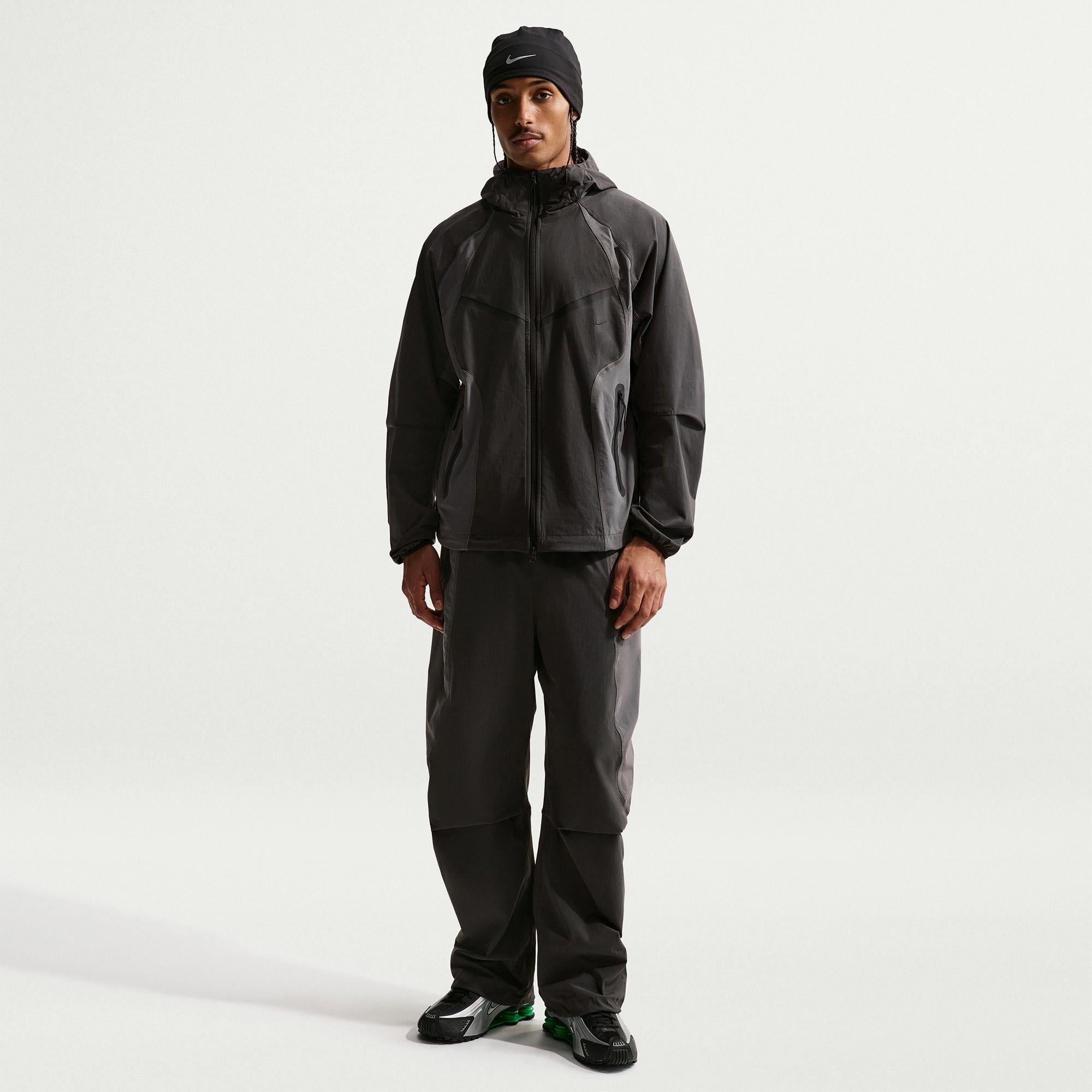 Nike Dri-Fit Tech Woven Erkek Siyah Ceket