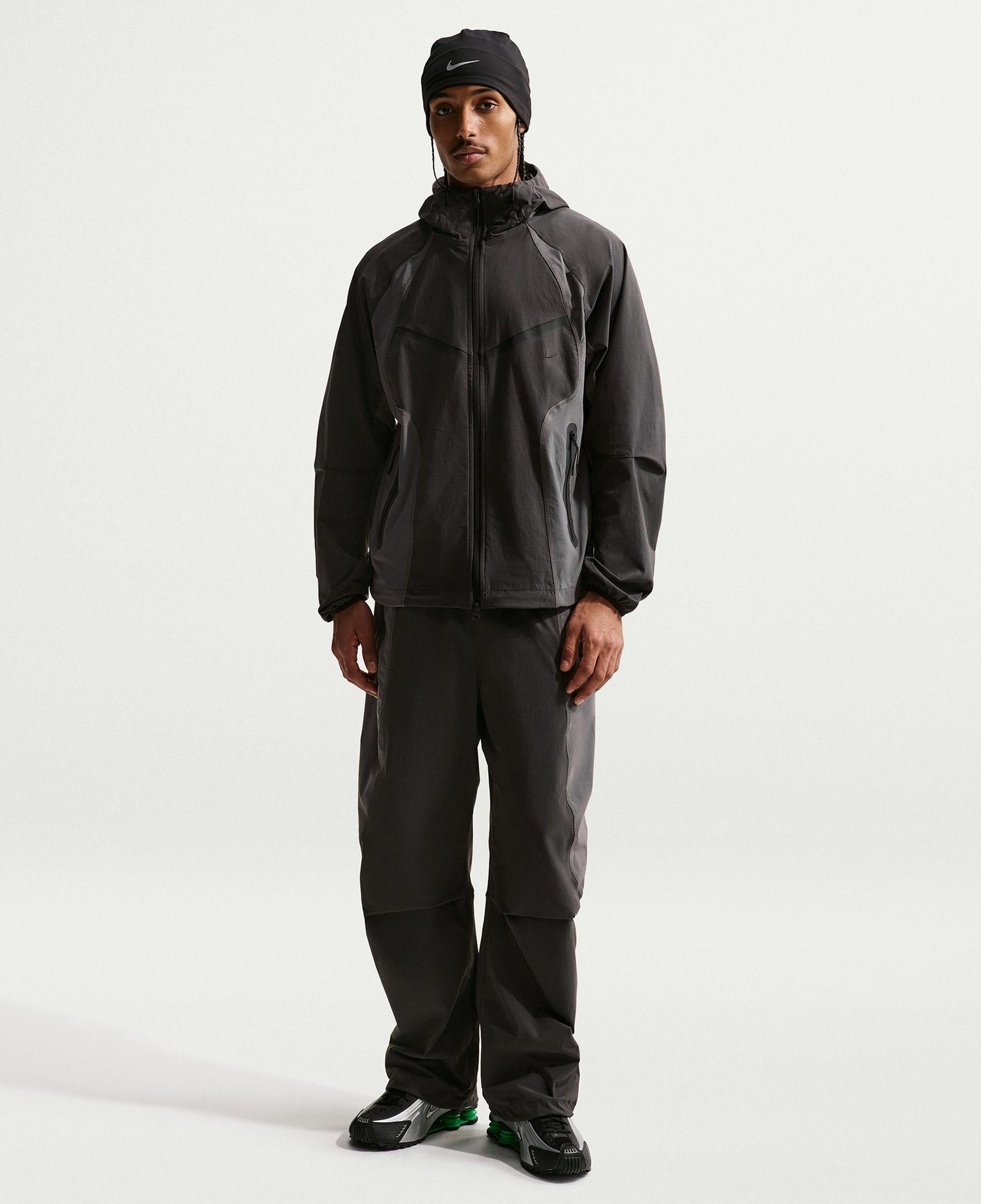 Nike Dri-Fit Tech Woven Erkek Siyah Ceket