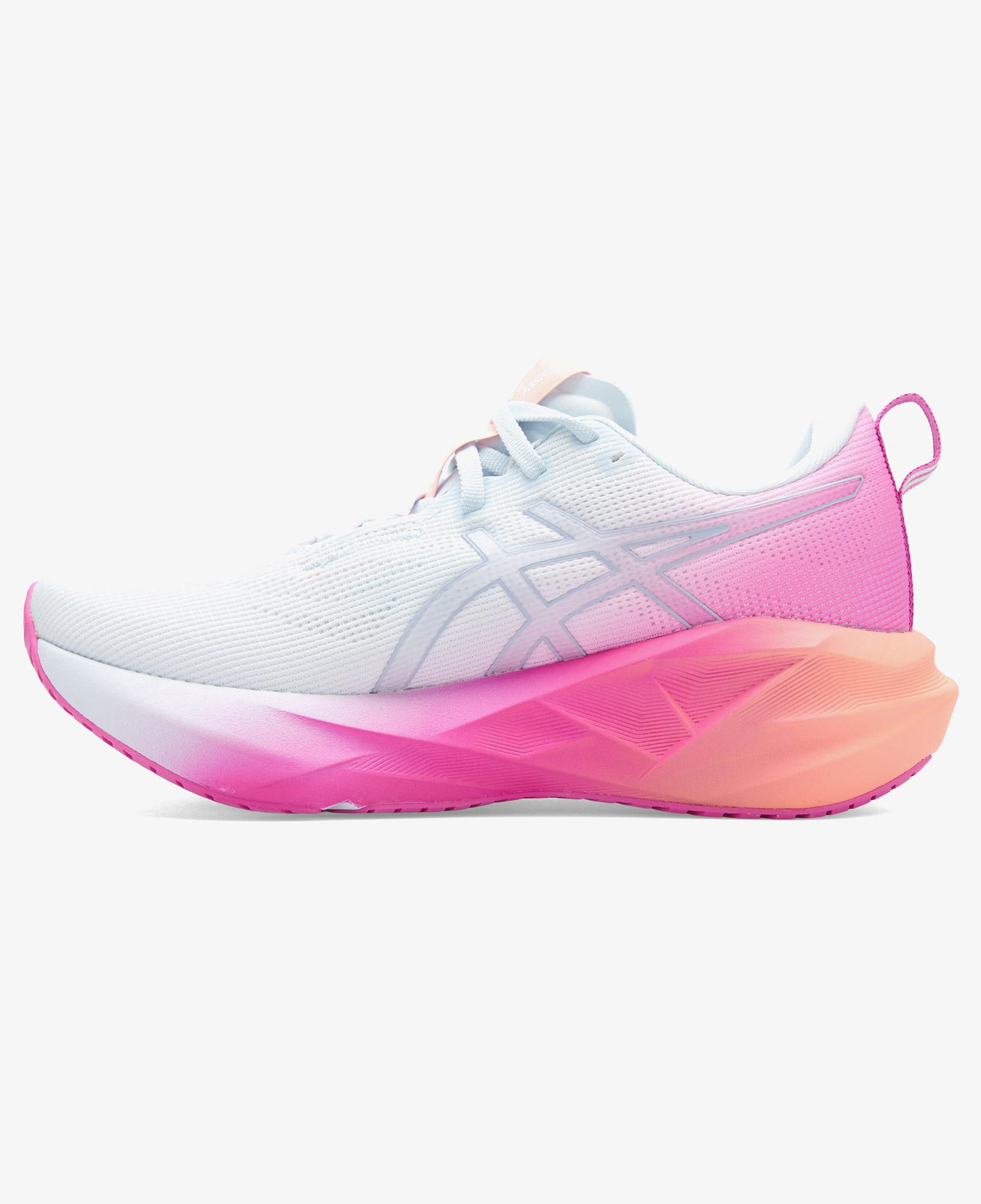 Asics Novablast 5 Kadın Siyah Koşu Ayakkabısı