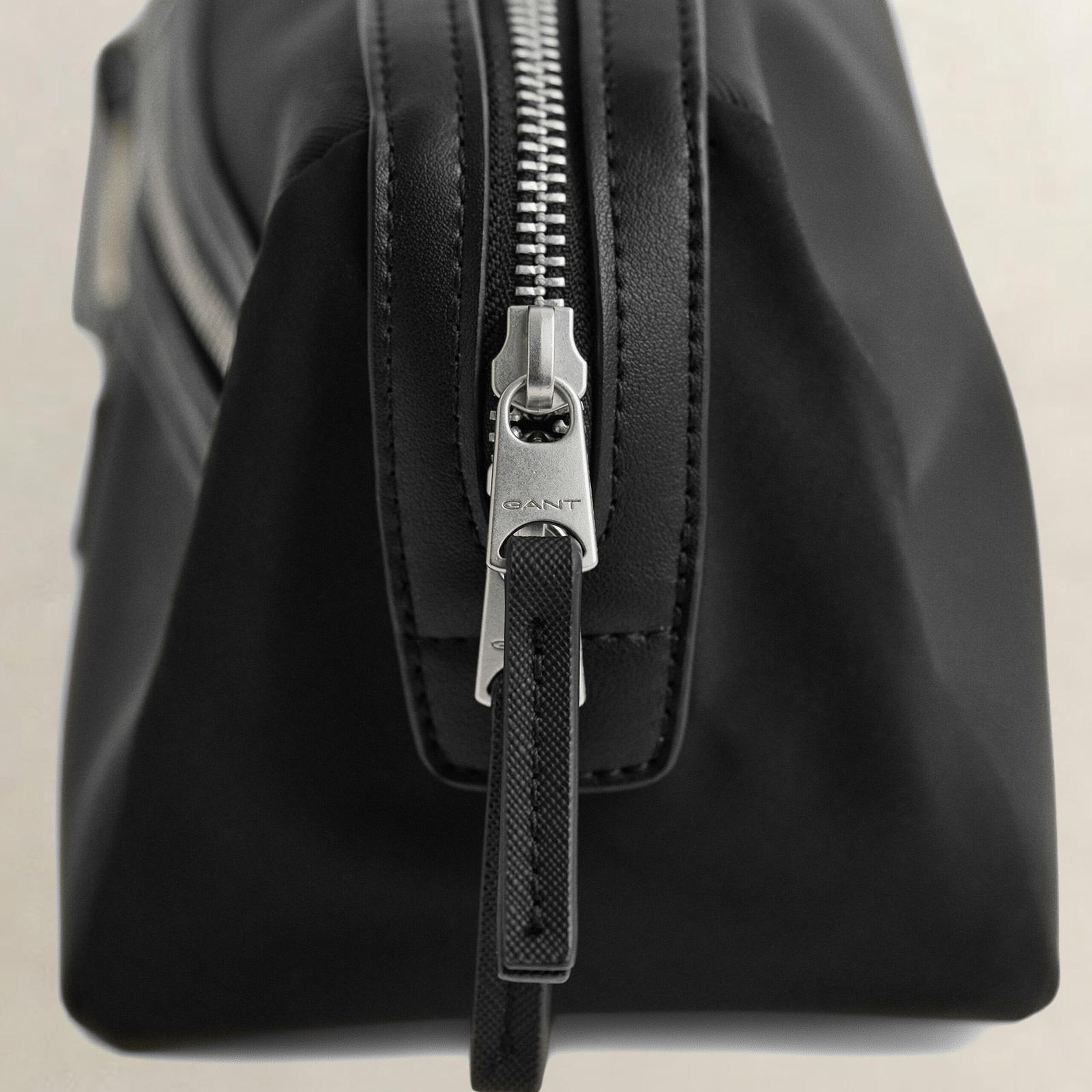 GANT Unisex Siyah Çanta