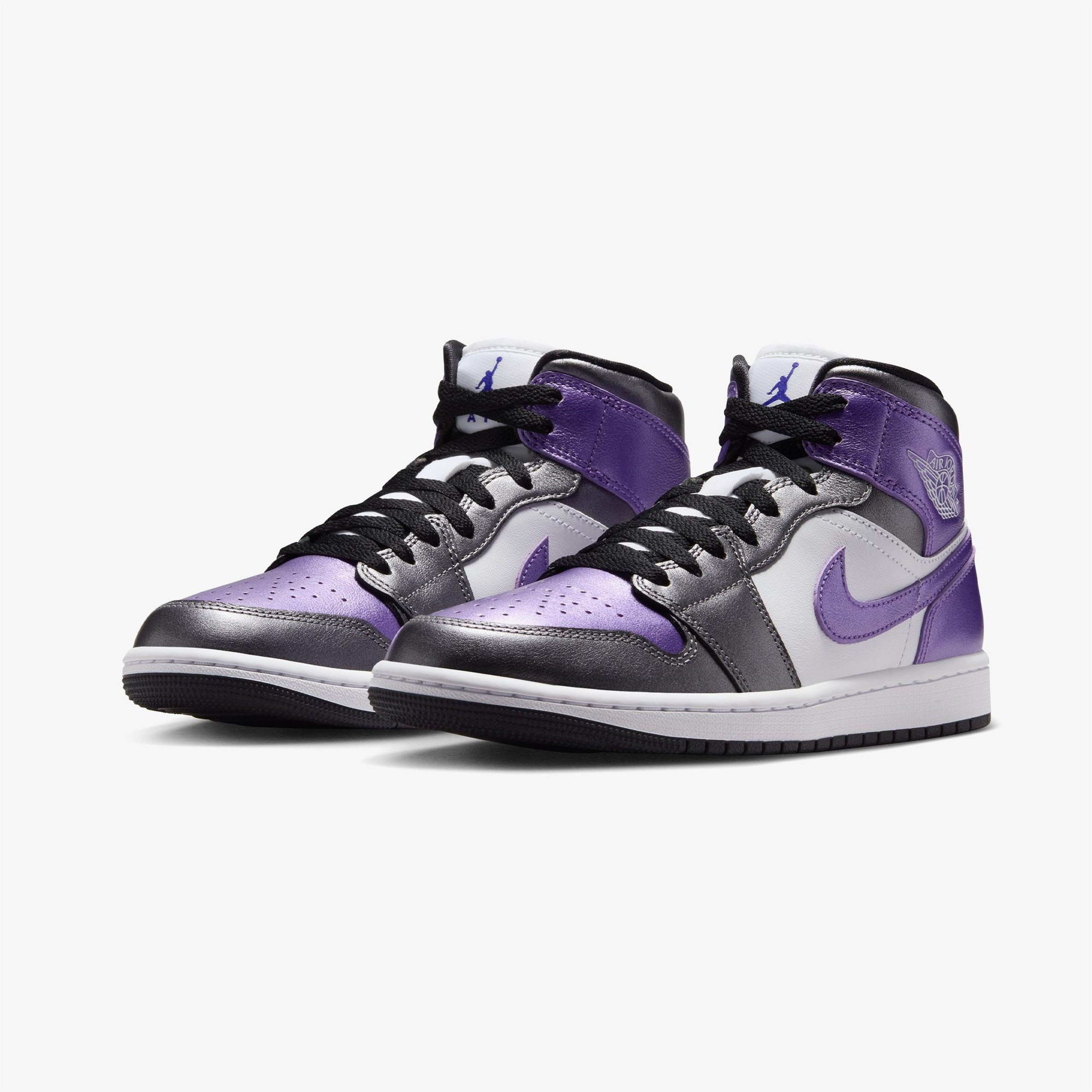 Jordan Air 1 Mid SE Kadın Beyaz Spor Ayakkabı