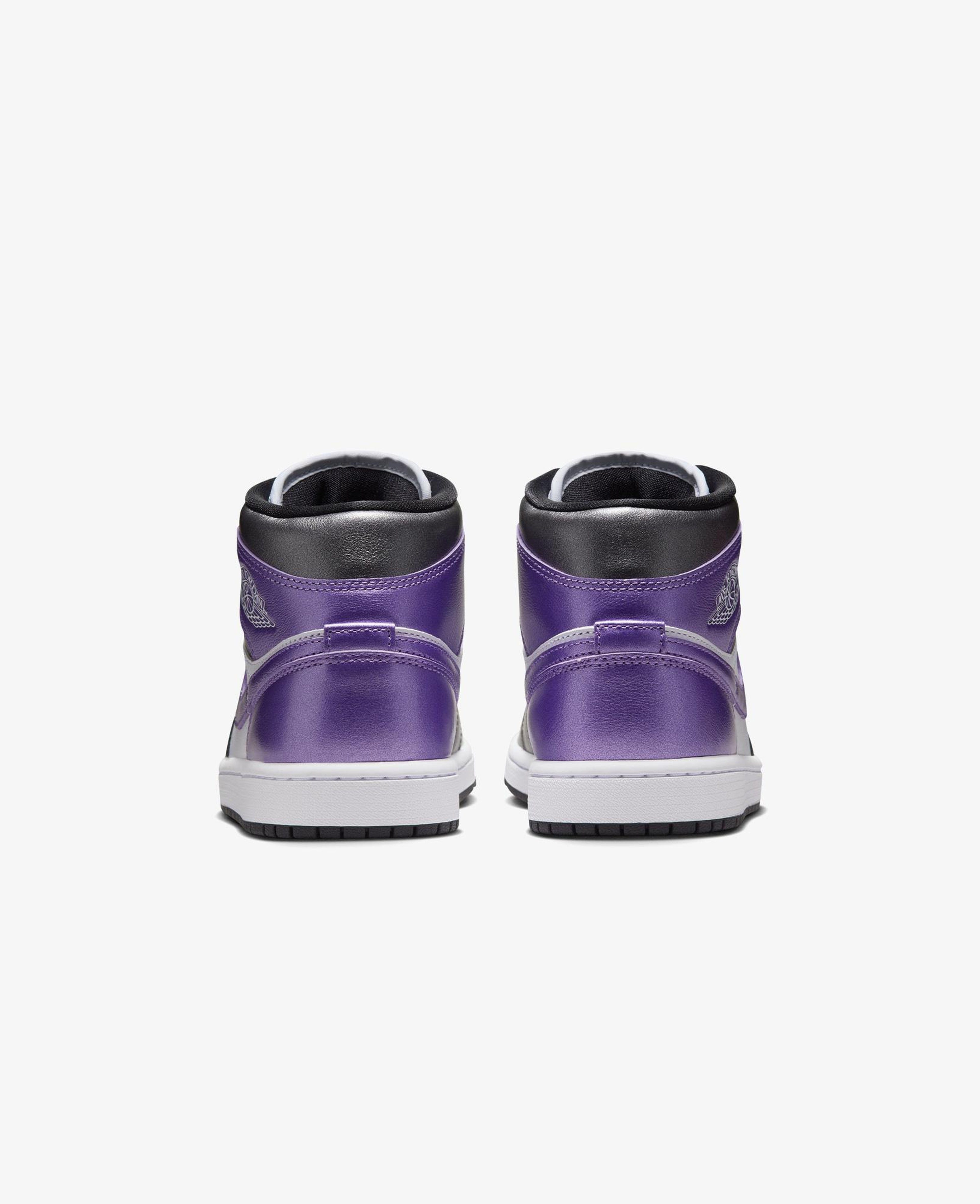 Jordan Air 1 Mid SE Kadın Beyaz Spor Ayakkabı
