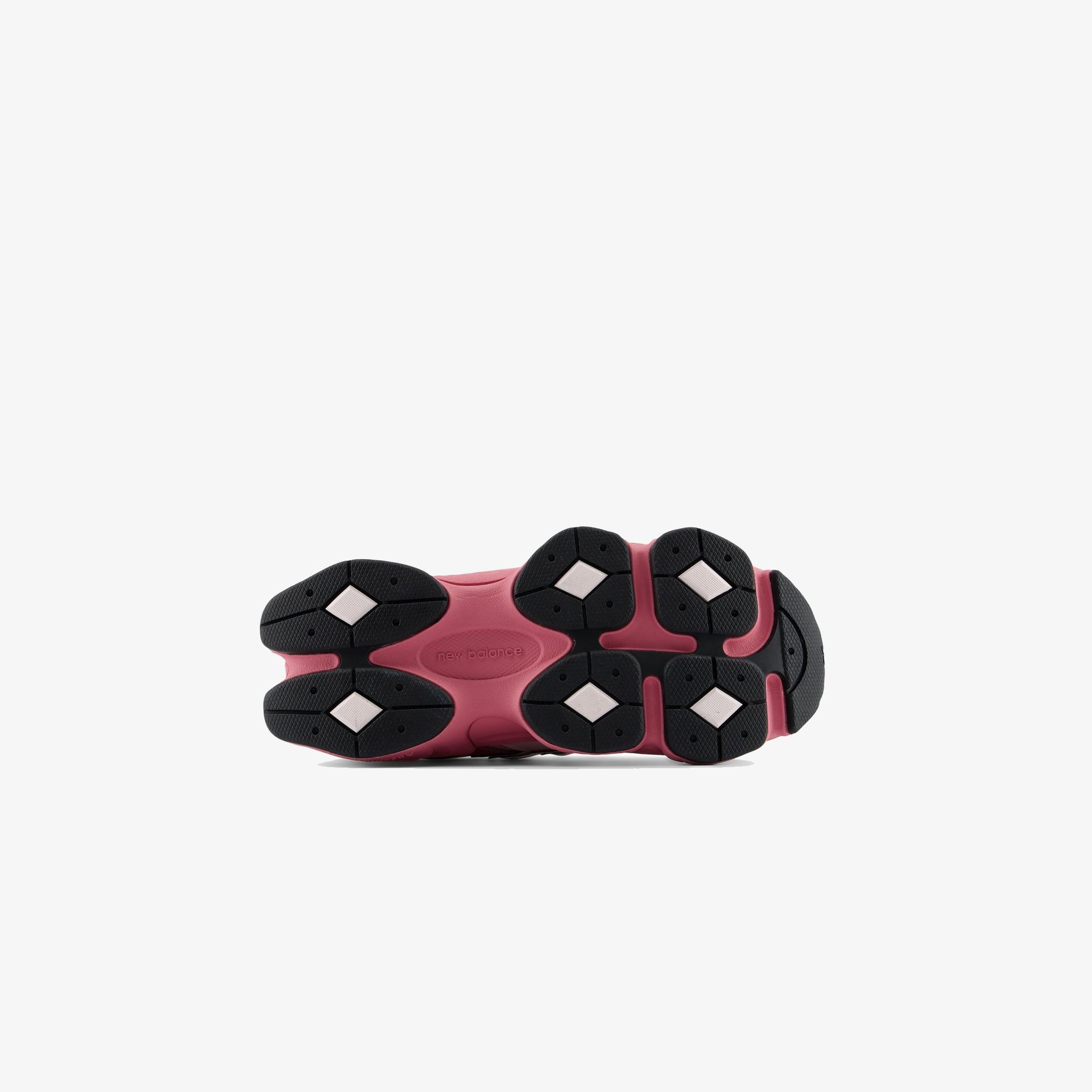 New Balance 9060 Çocuk Pembe Spor Ayakkabı