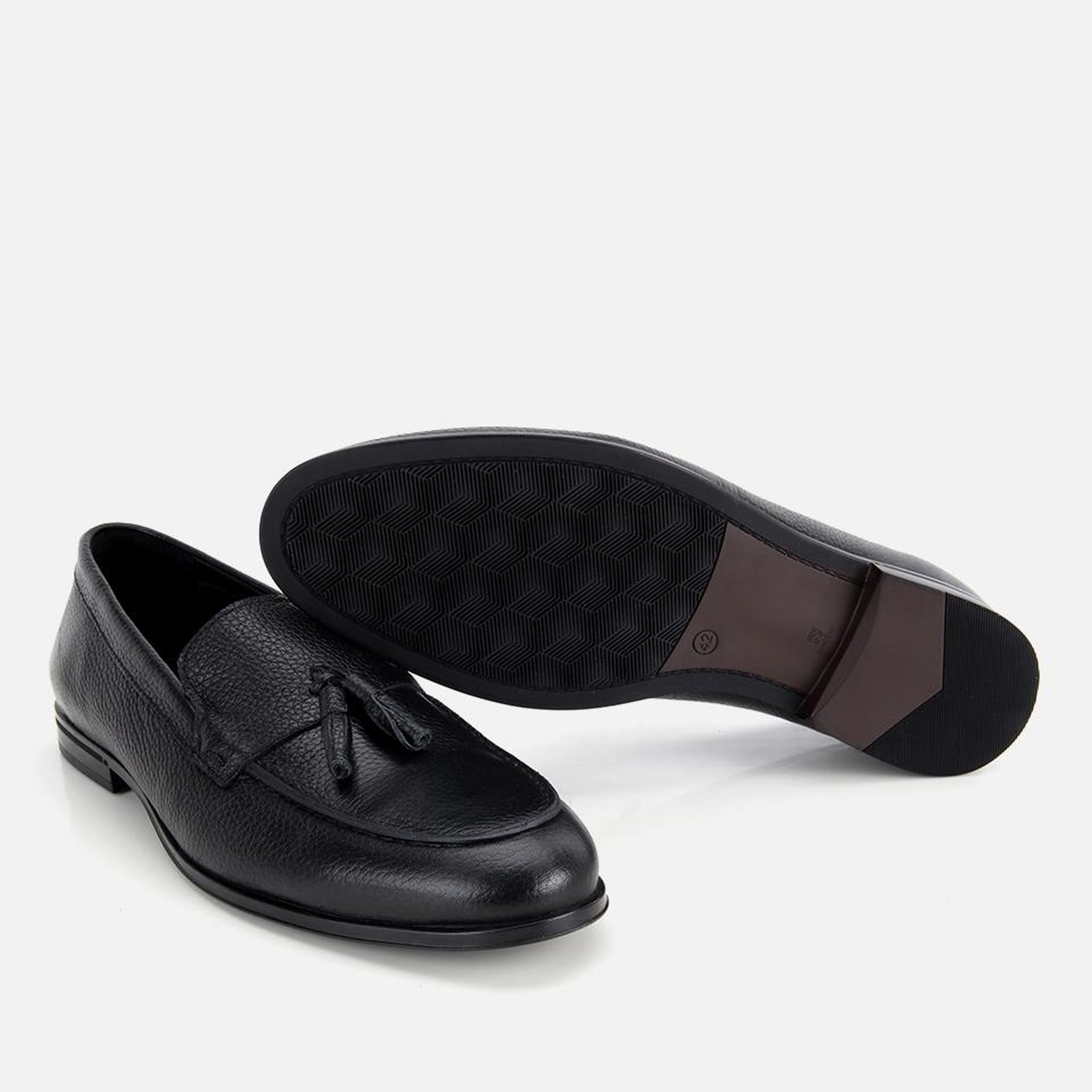 Erkek Deri Siyah Yumuşak Dokulu Püskül Detaylı Klasik Loafer