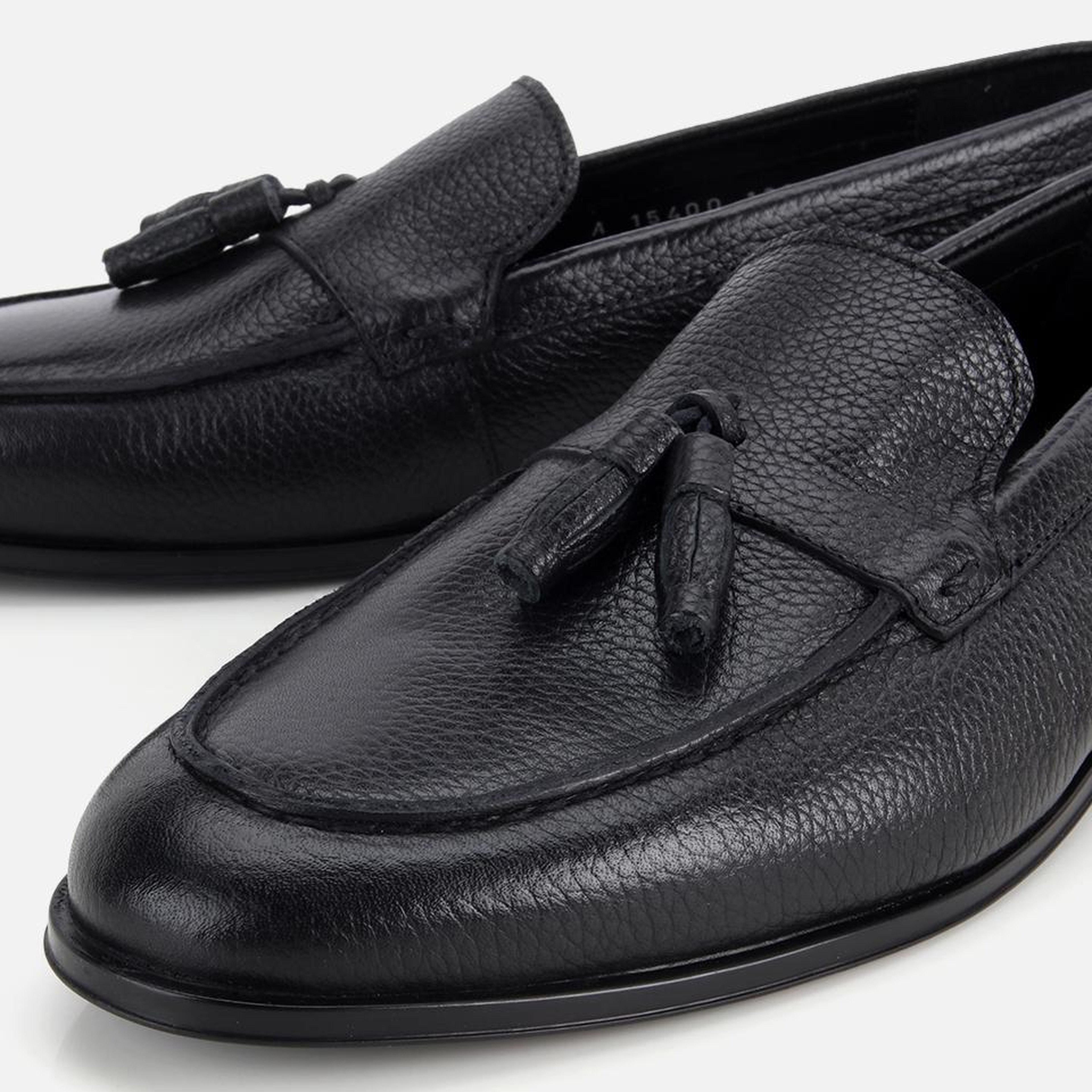 Erkek Deri Siyah Yumuşak Dokulu Püskül Detaylı Klasik Loafer
