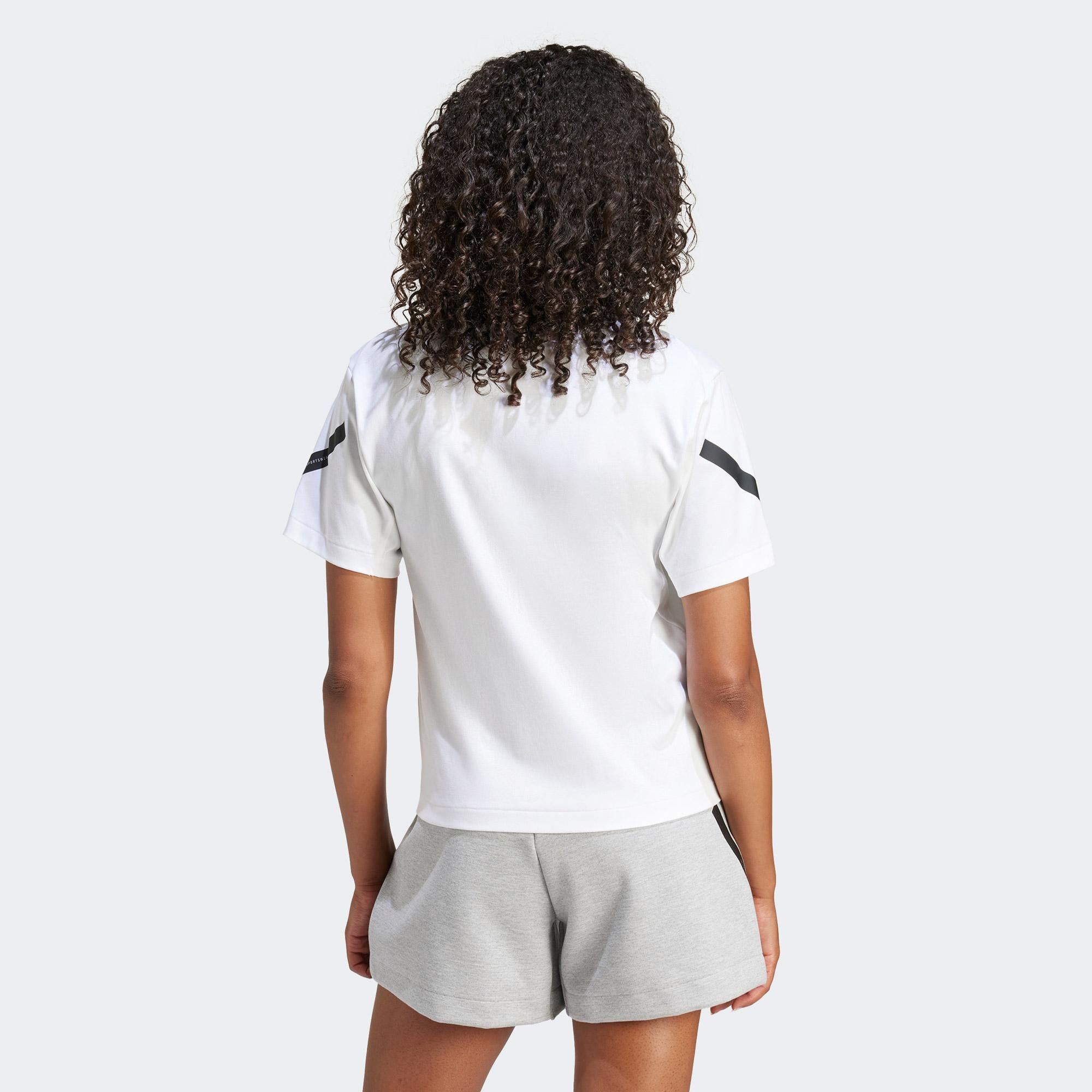 adidas Z.N.E. Kadın Beyaz Günlük T-Shirt