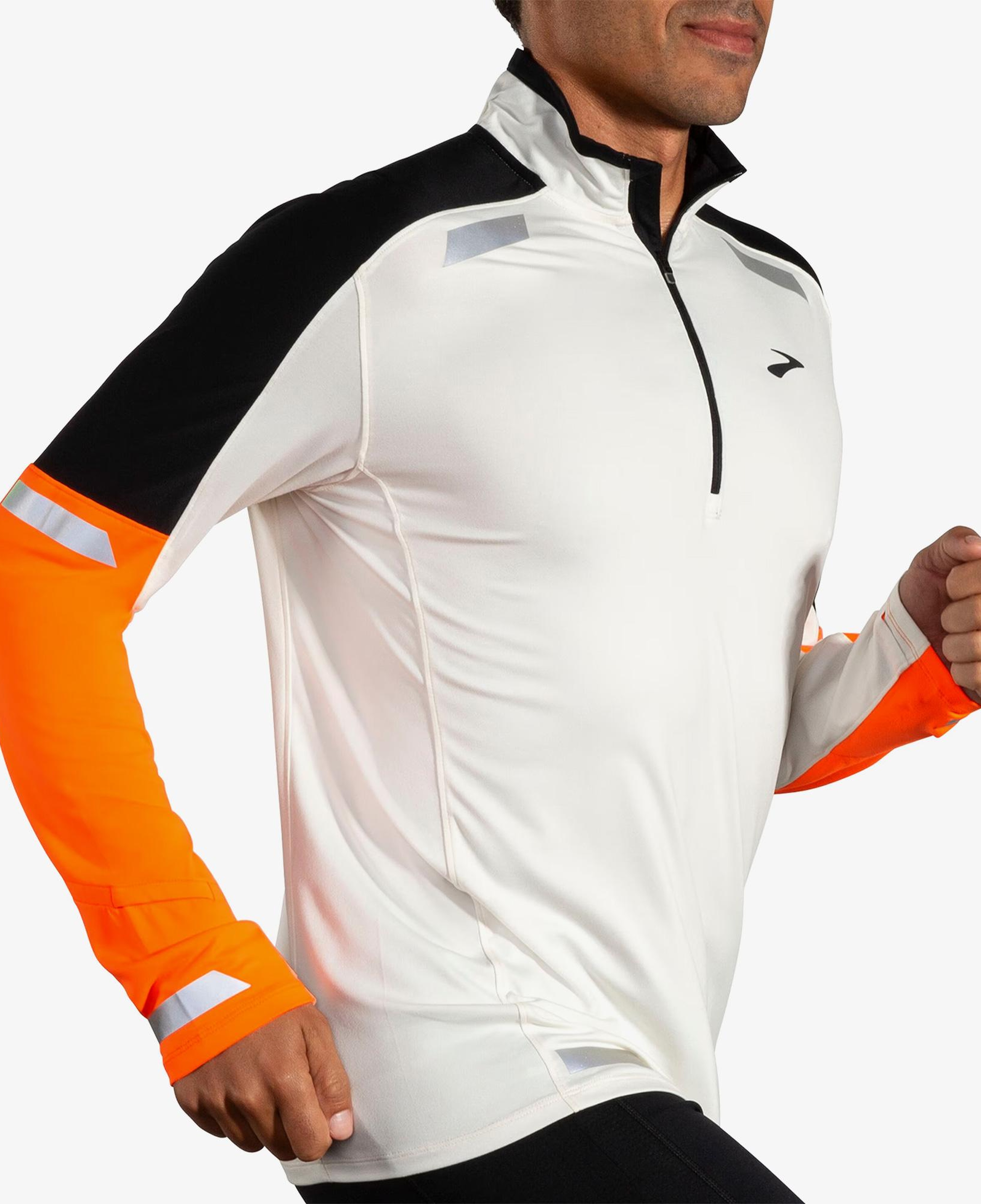 Brooks Run Visible 1/2 Zip 2.0 Erkek Beyaz T-Shirt