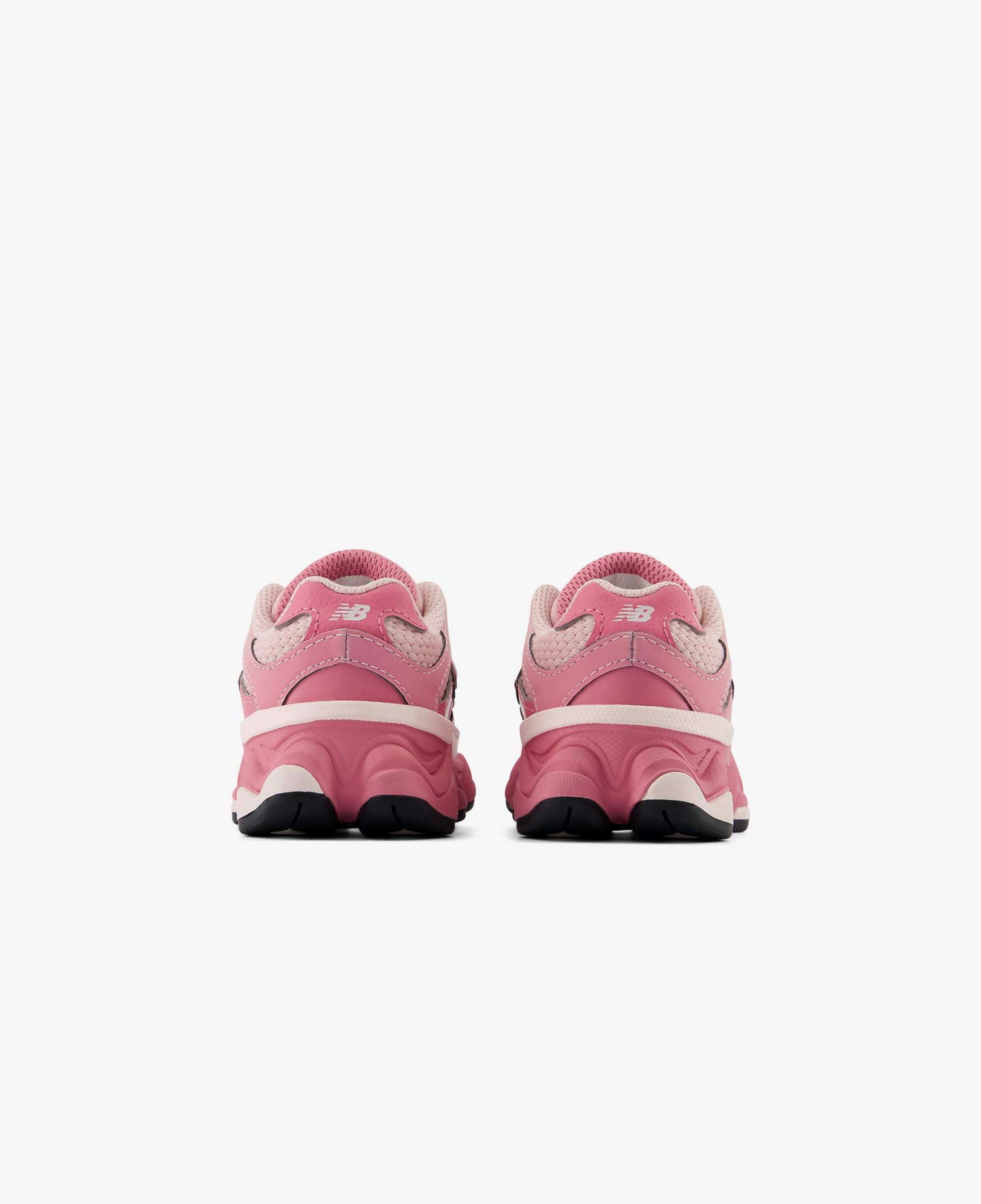 New Balance 9060 Çocuk Pembe Spor Ayakkabı