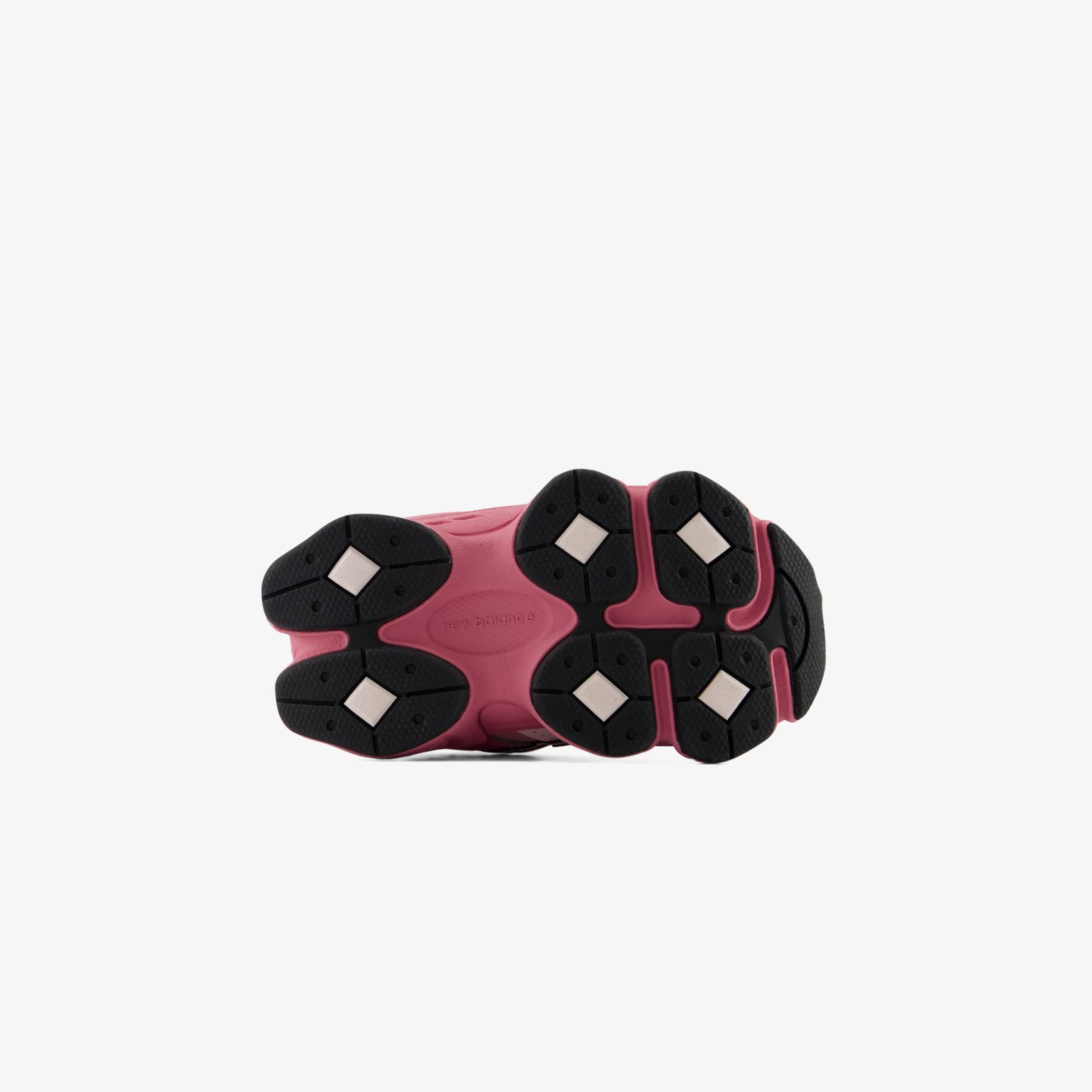 New Balance 9060 Çocuk Pembe Spor Ayakkabı