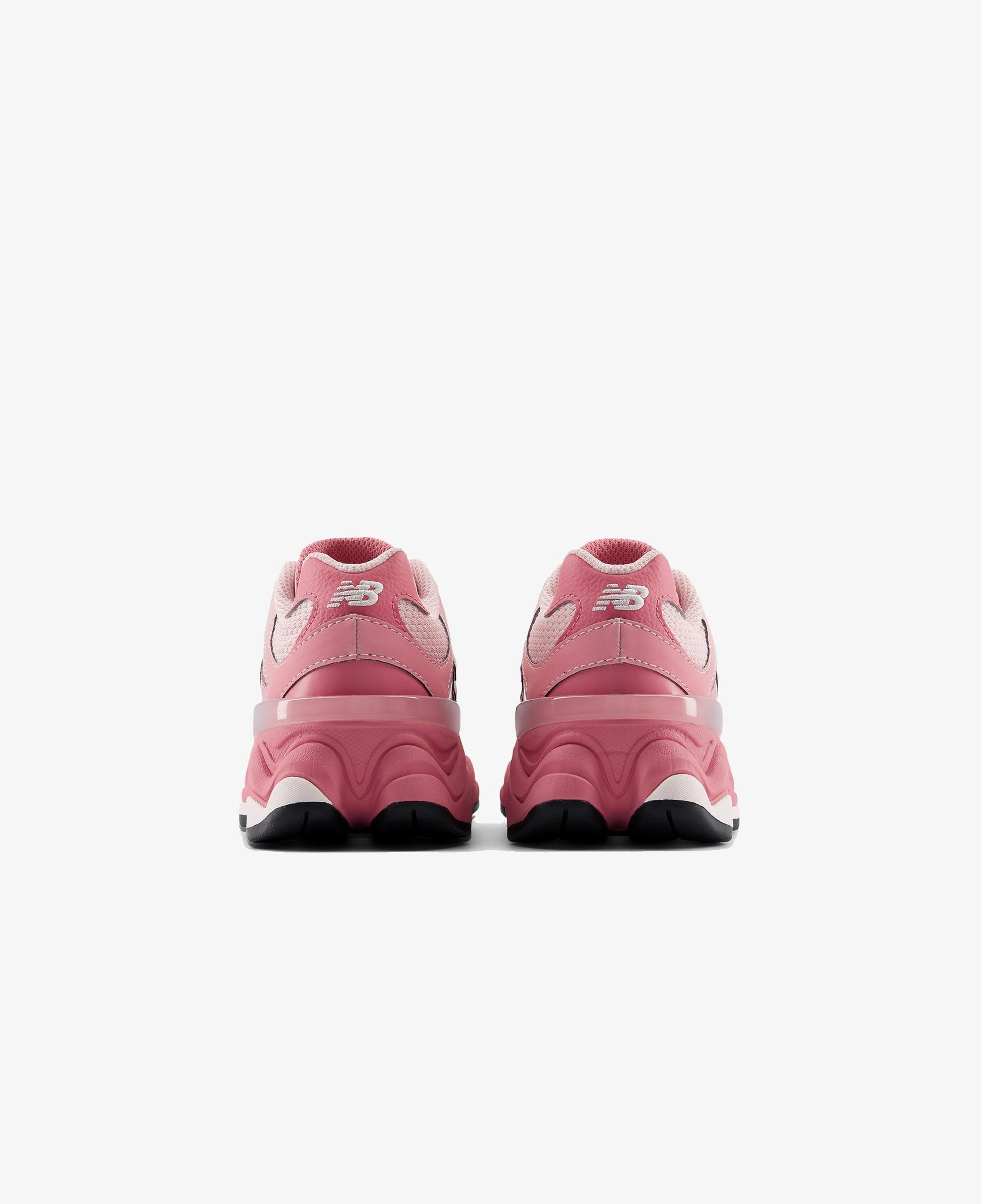 New Balance 9060 Çocuk Pembe Spor Ayakkabı