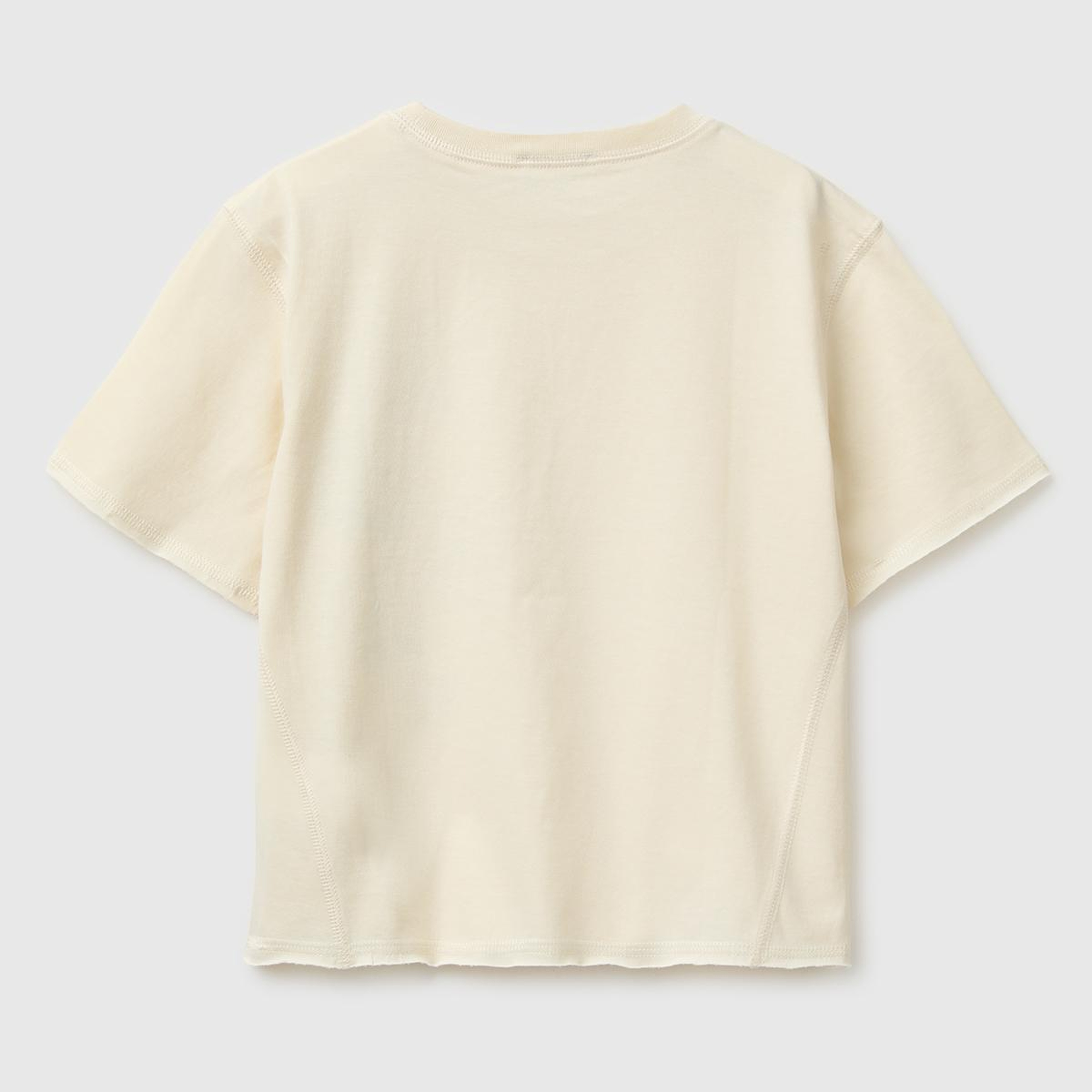 Erkek Çocuk Krem Eskitme Detaylı Bisiklet Yaka T-Shirt