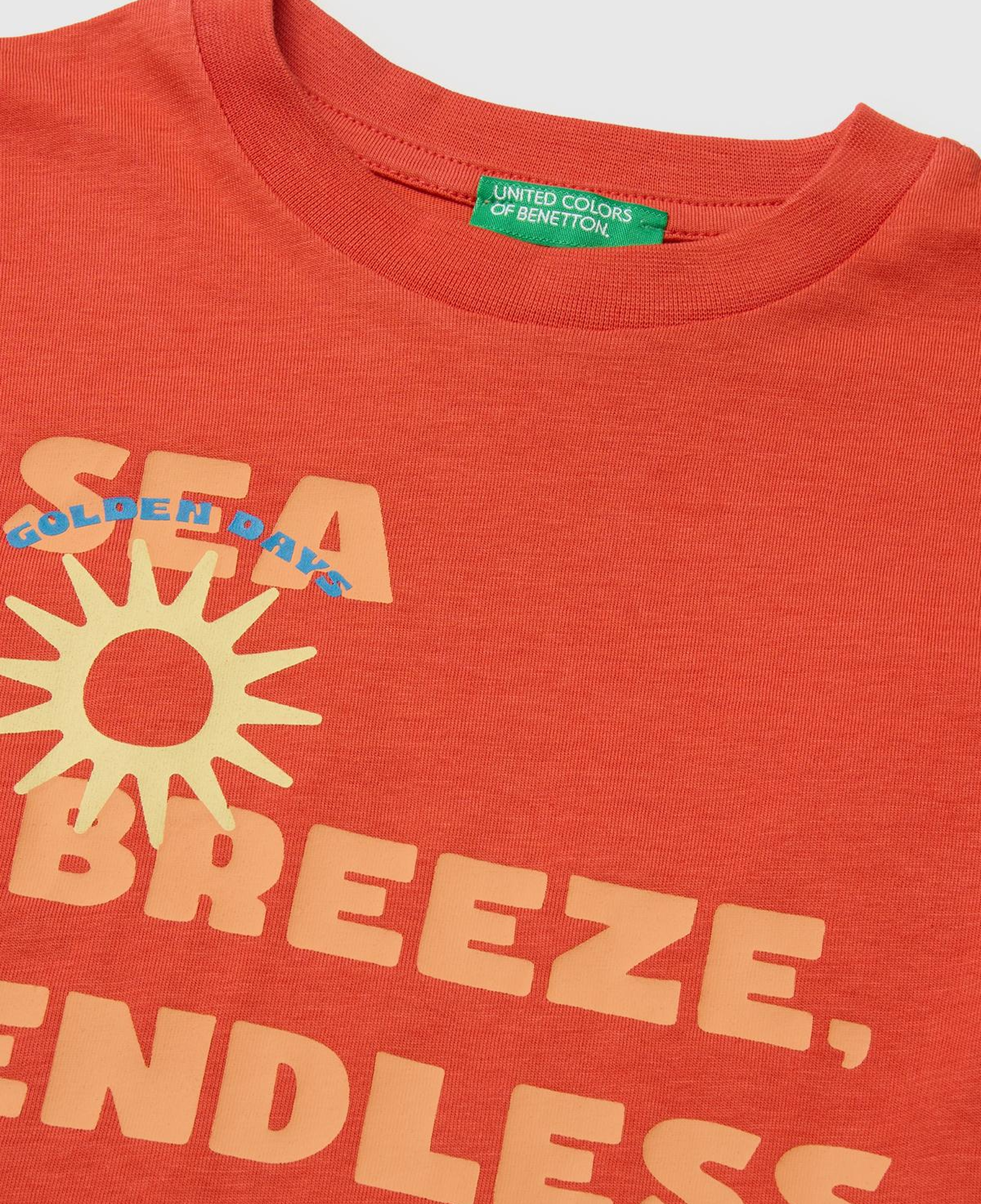 Erkek Çocuk Kırmızı Önü Baskı Detaylı Relaxed Fit T-Shirt