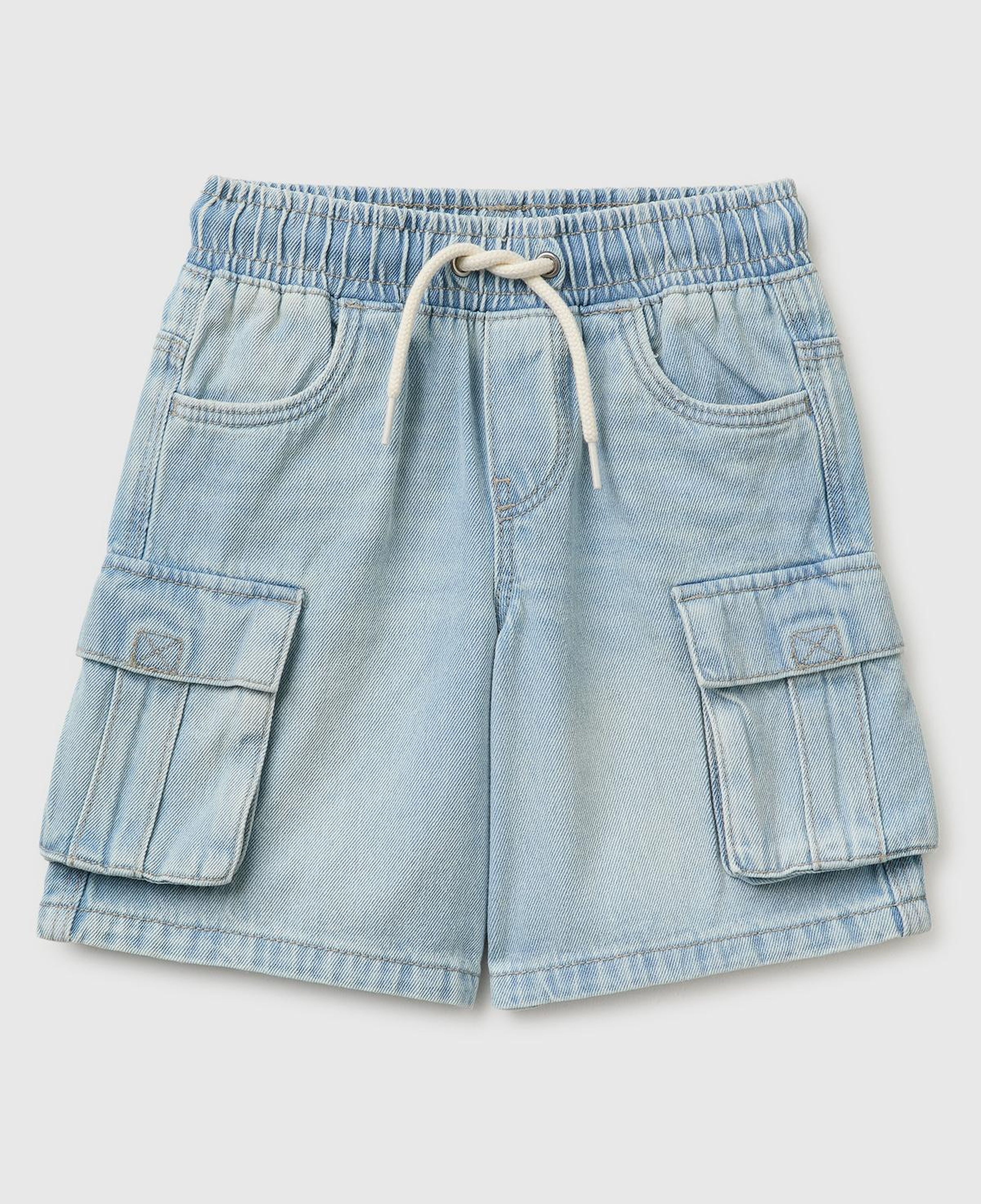 Erkek Çocuk Açık Mavi Arka Cebi Logo İşleme Detaylı Yan Cepli Denim Bermuda Şort