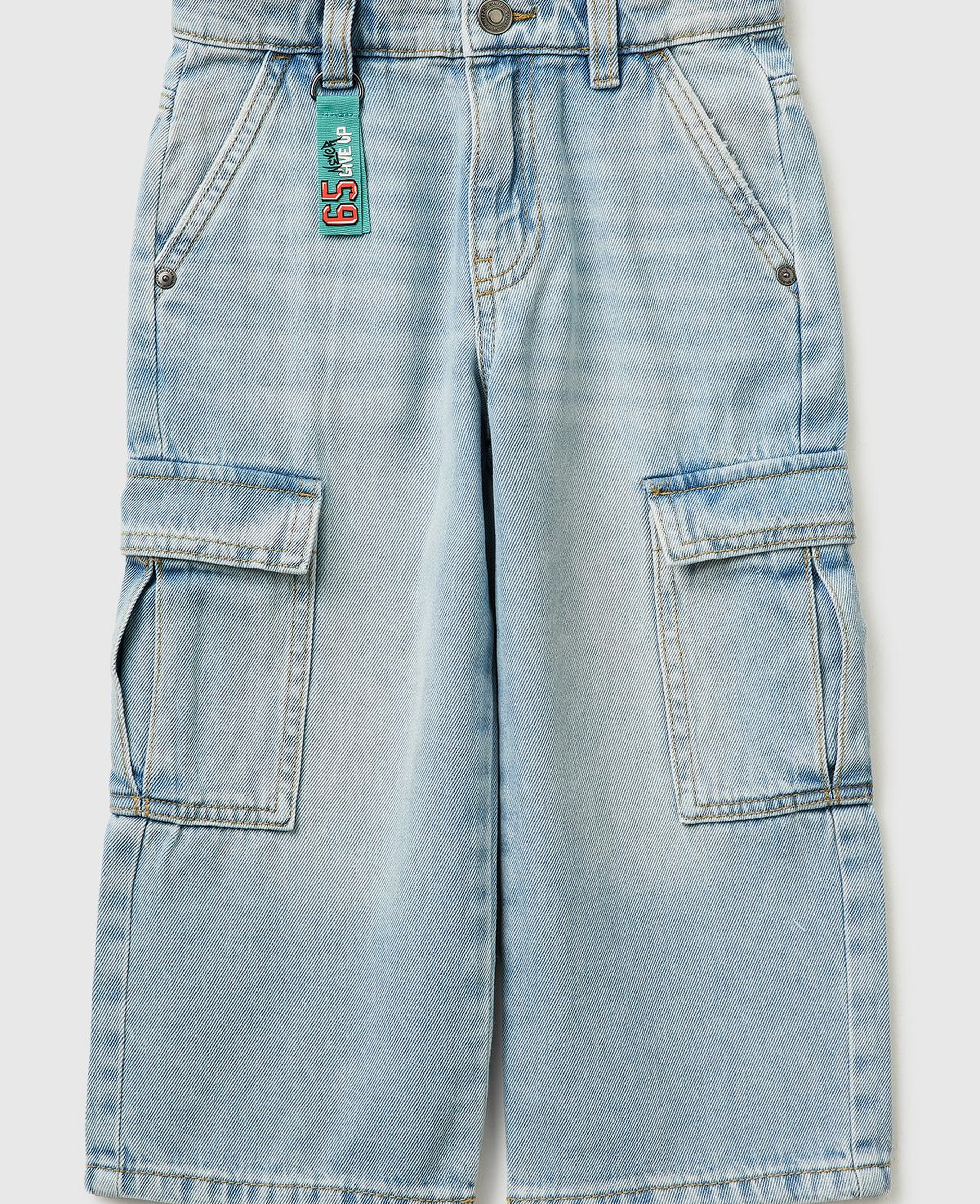 Erkek Çocuk Buz Mavisi Arka Cebi Logo İşlemeli Bol Paça Denim Pantolon