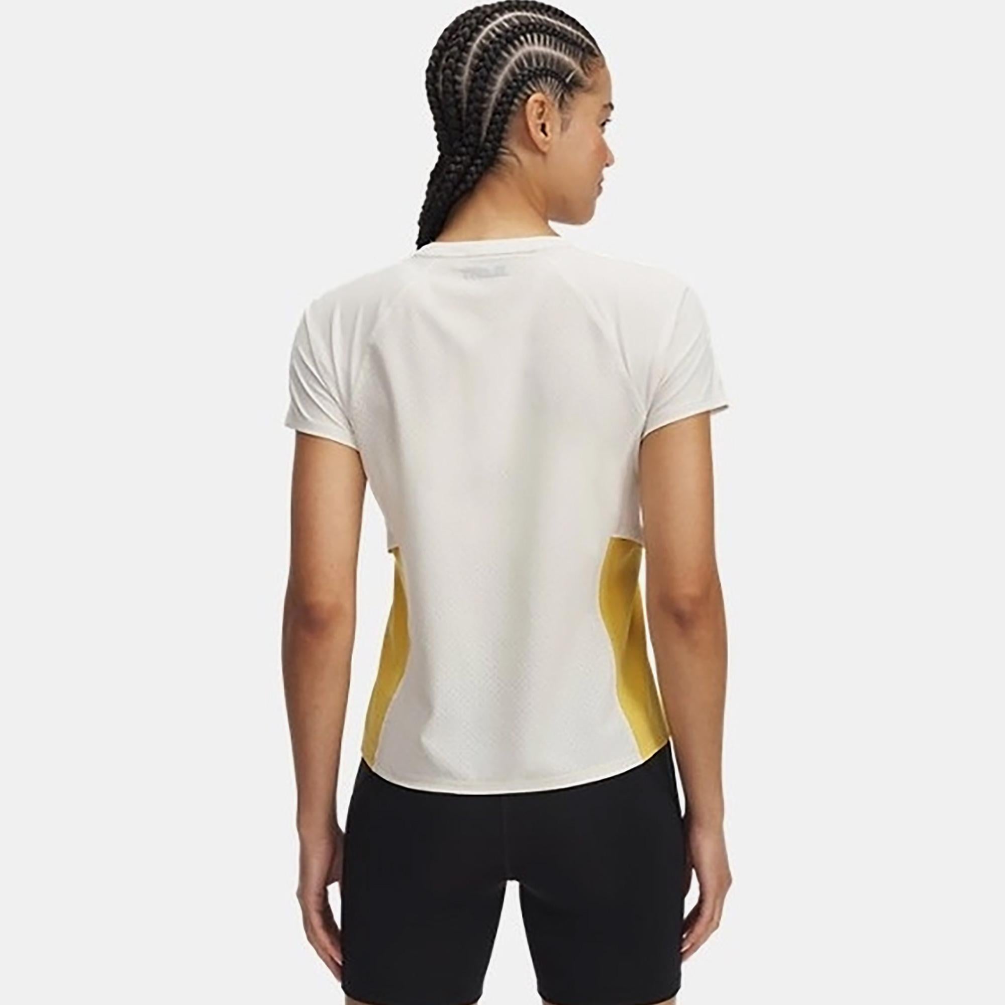 Under Armour Trail Run Kadın Beyaz Koşu T-Shirt
