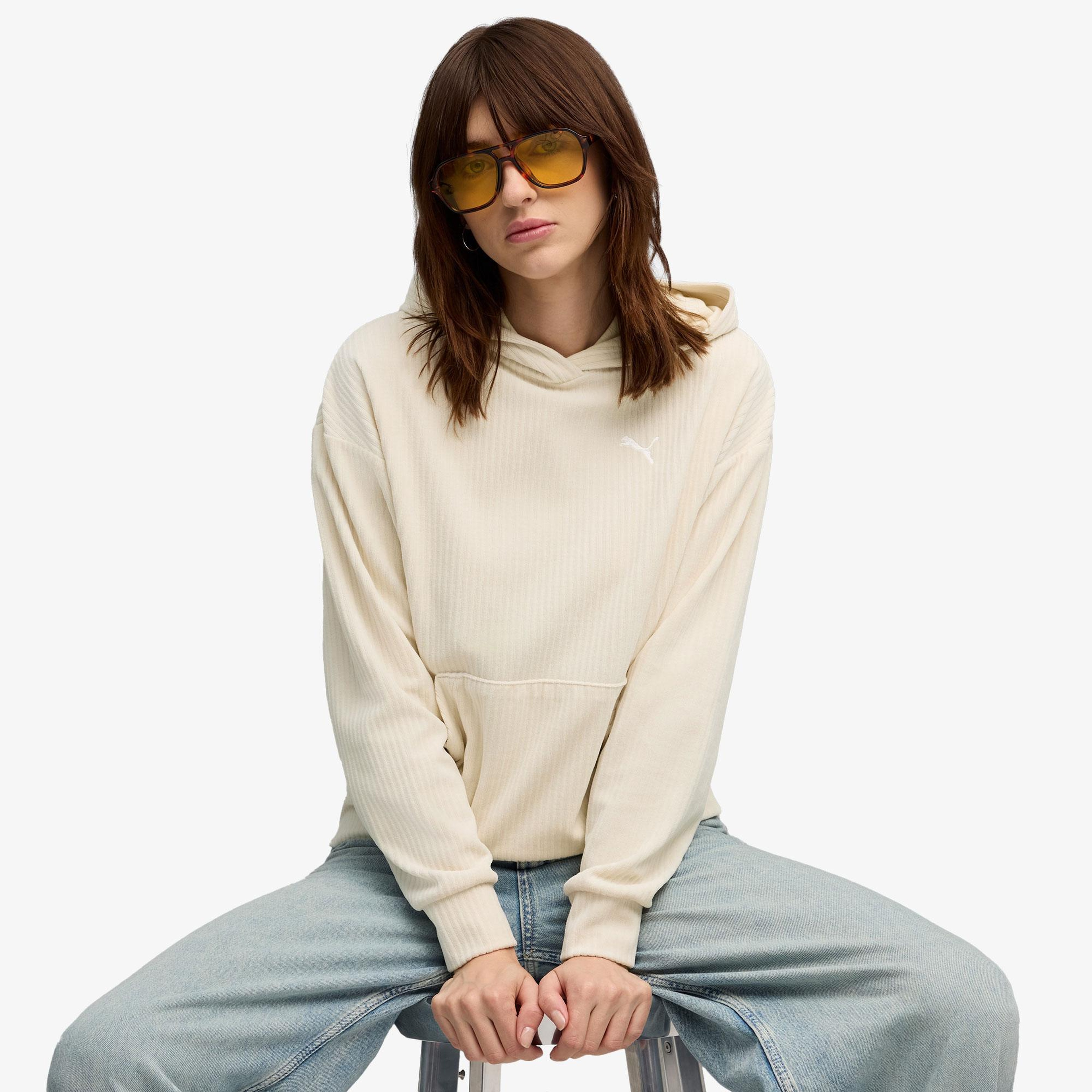Puma Essentials Elevated Velour  Kadın Krem Sweatshirt