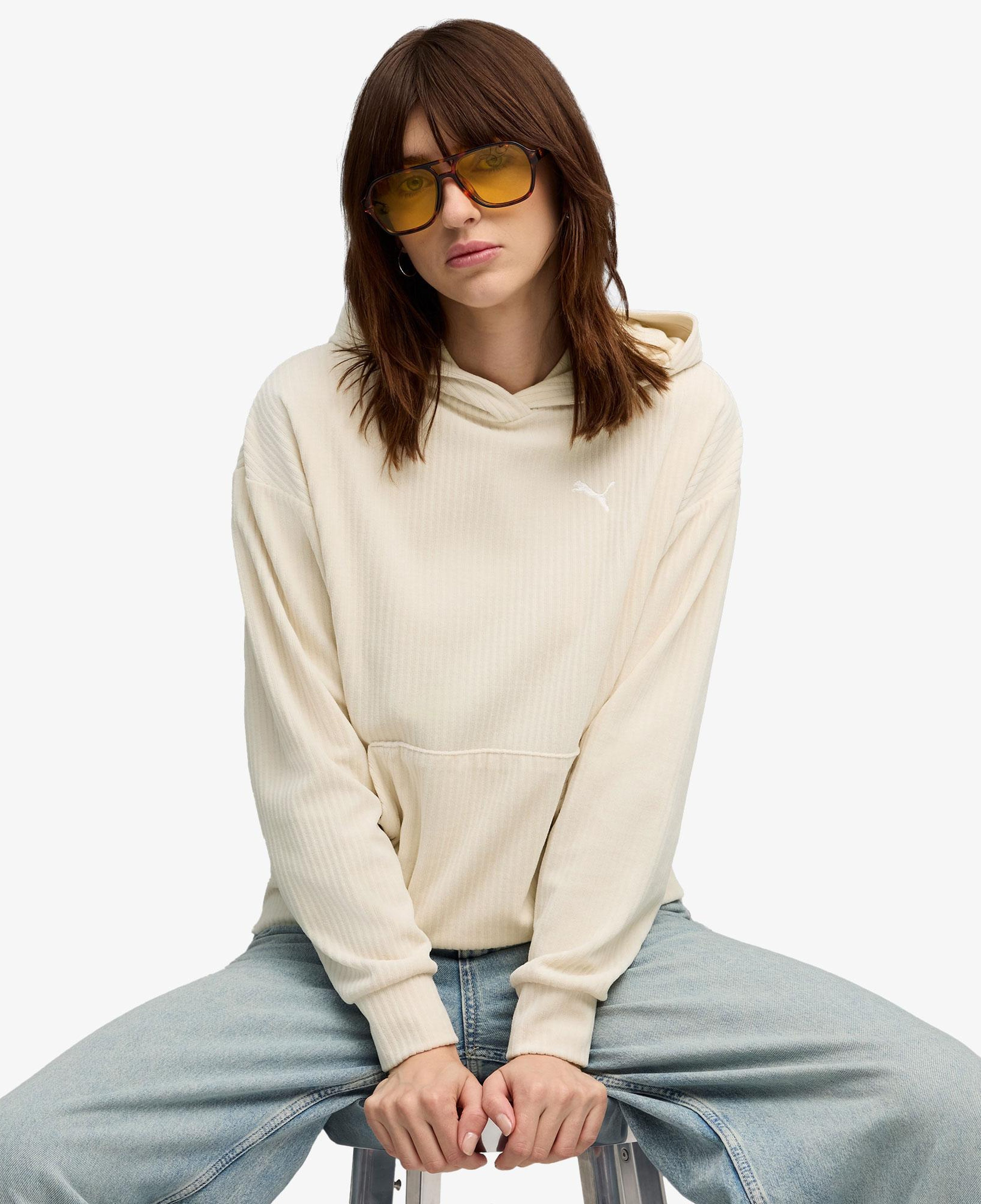 Puma Essentials Elevated Velour  Kadın Krem Sweatshirt