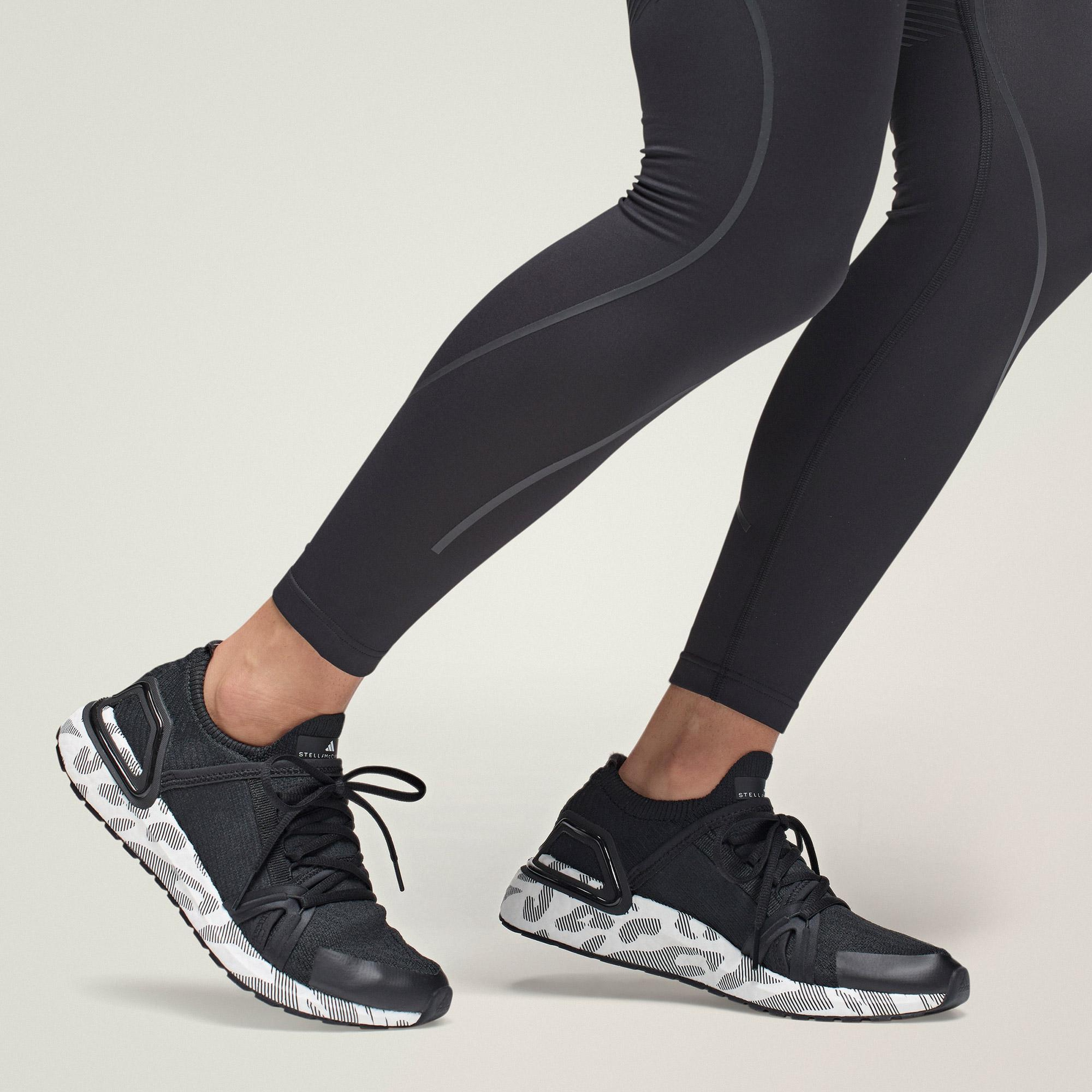 adidas By Stella Mccartney Ultraboost DNA Kadın Siyah Koşu Ayakkabısı