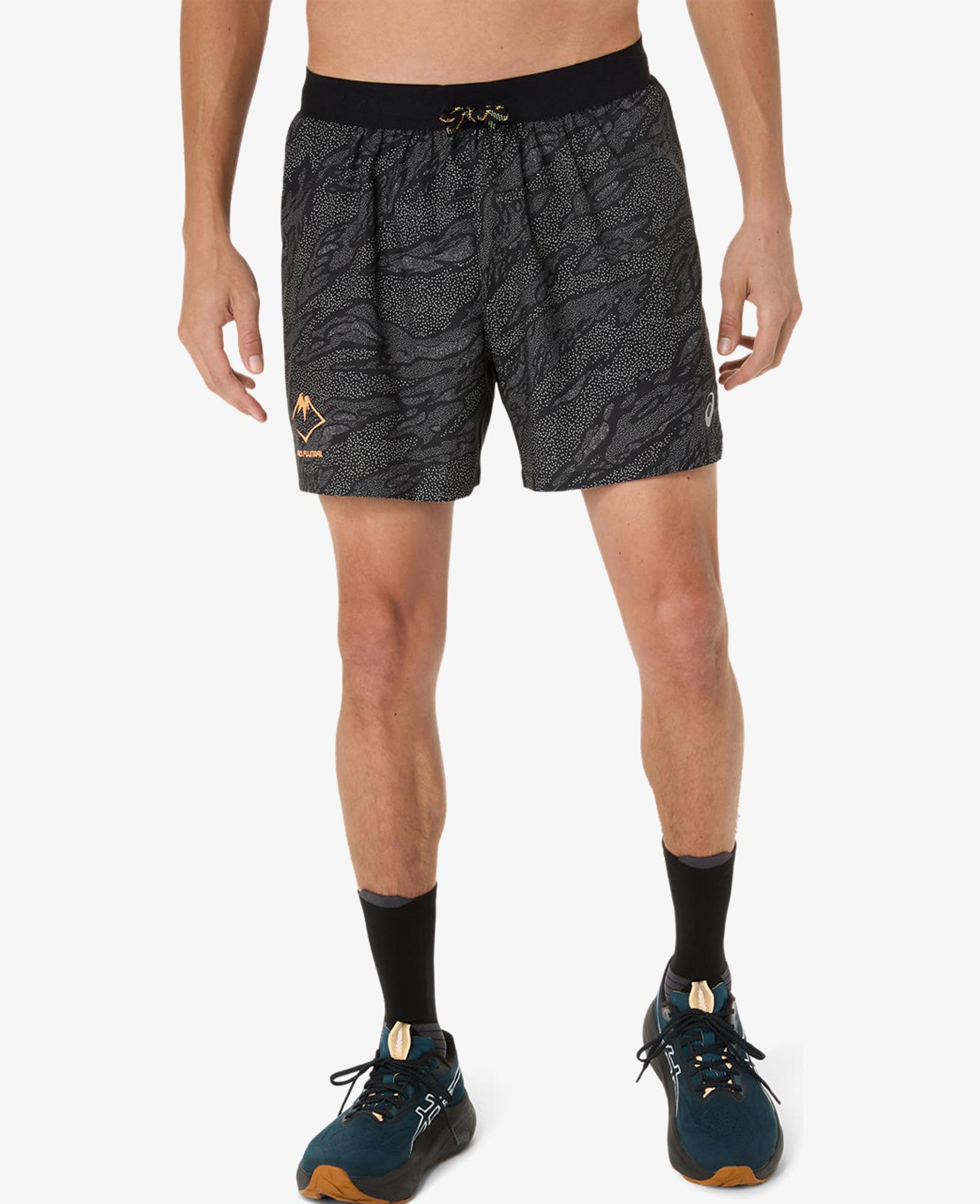 Asics Fujitrail All Over Print 5in Erkek Siyah Şort