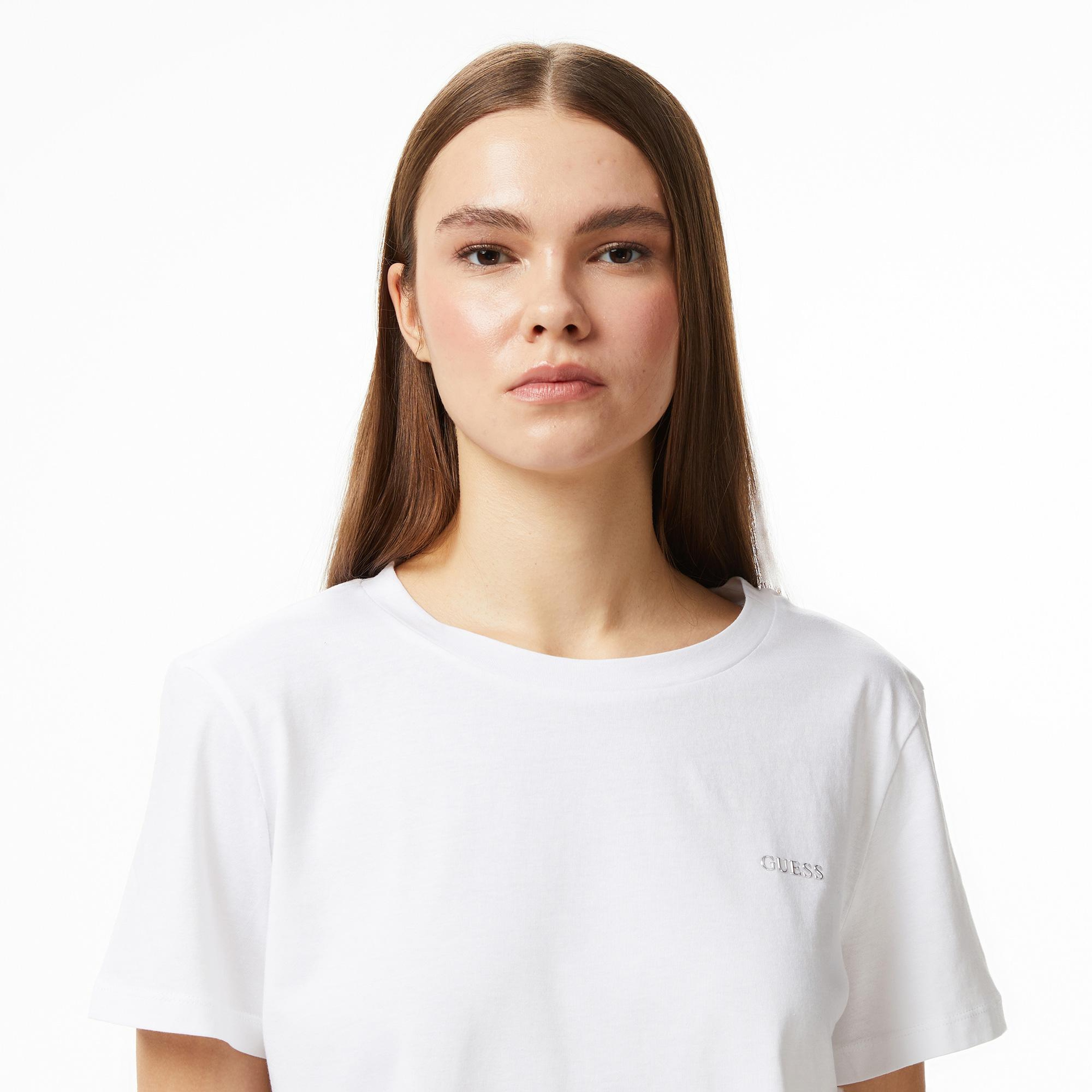 Guess Selene Aktif Boxy Fit Kadın Beyaz T-Shirt