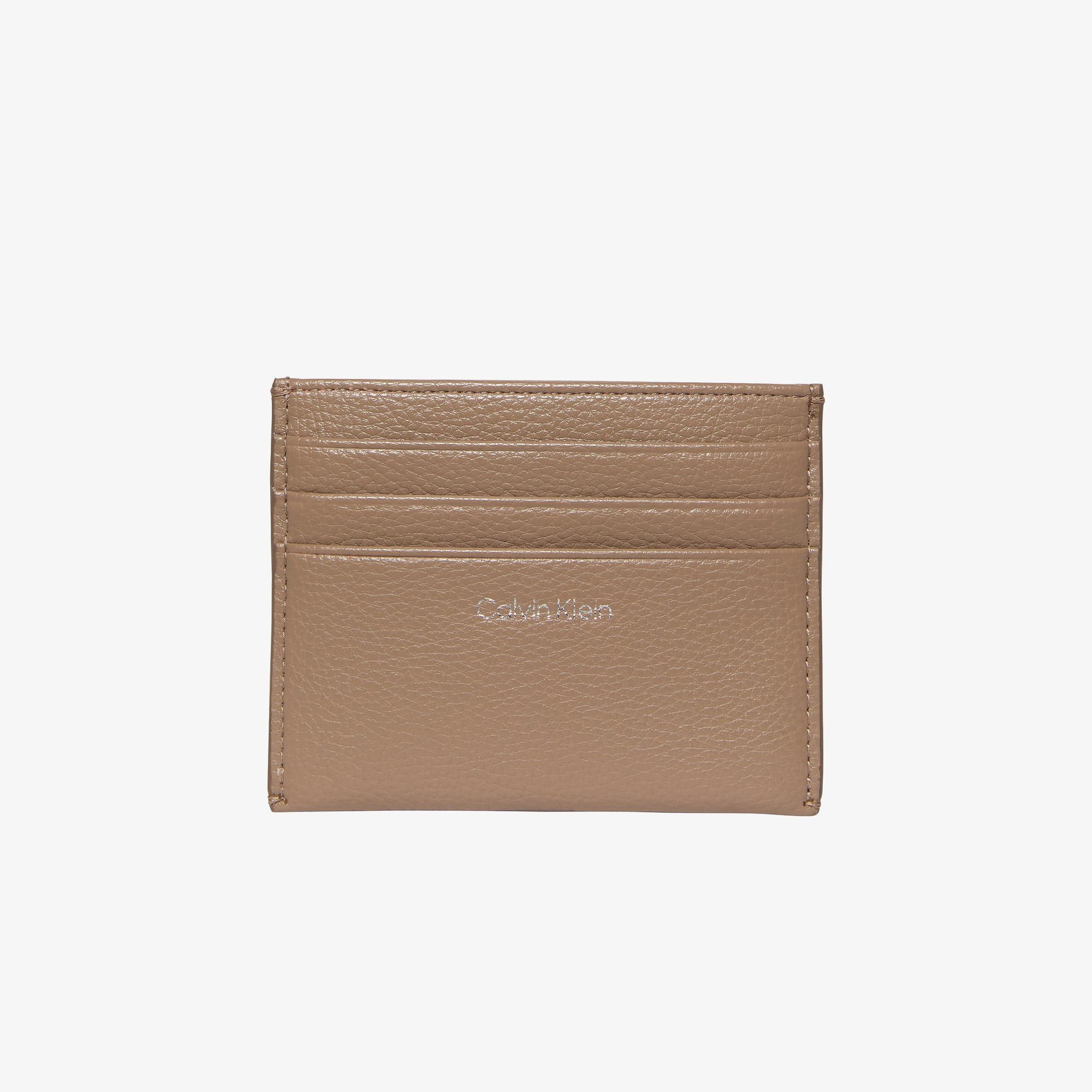 Calvin Klein Emblem Pebble Kadın Kahverengi Kartlık