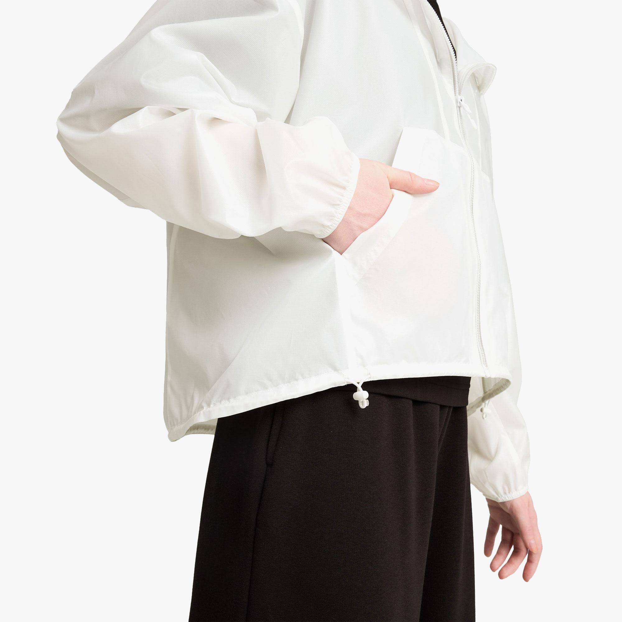Puma Wardrobe Essentials Oversized Kadın Beyaz Rüzgarlık