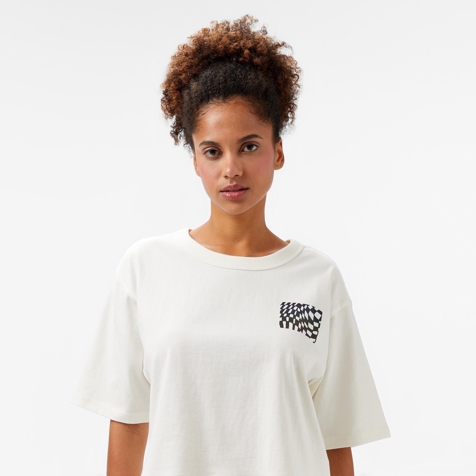 Vans MTE Wildthorn Reflective Boxy Fit Kadın Krem Rengi T-Shirt