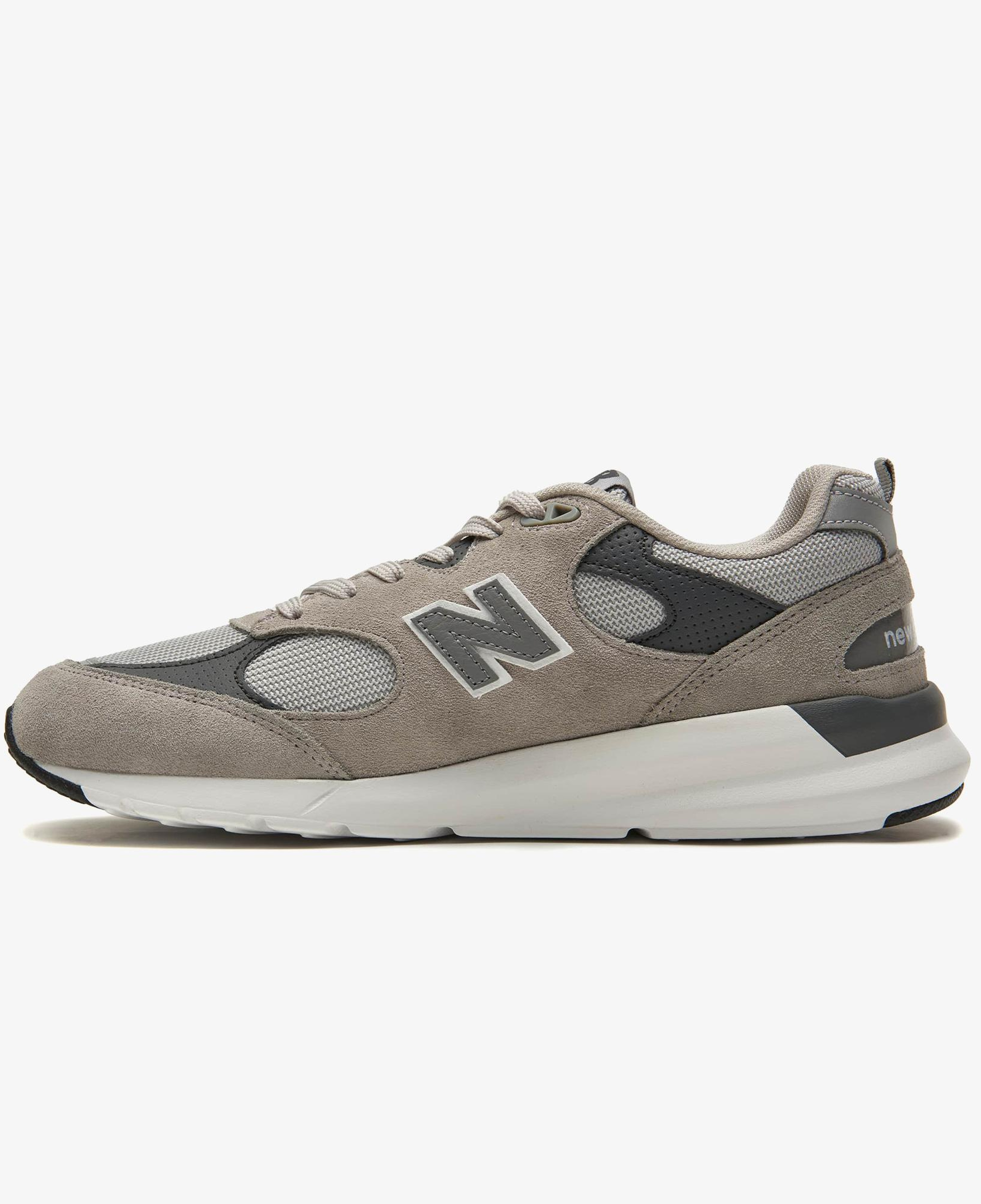 New Balance 109 Erkek Gri Spor Ayakkabı